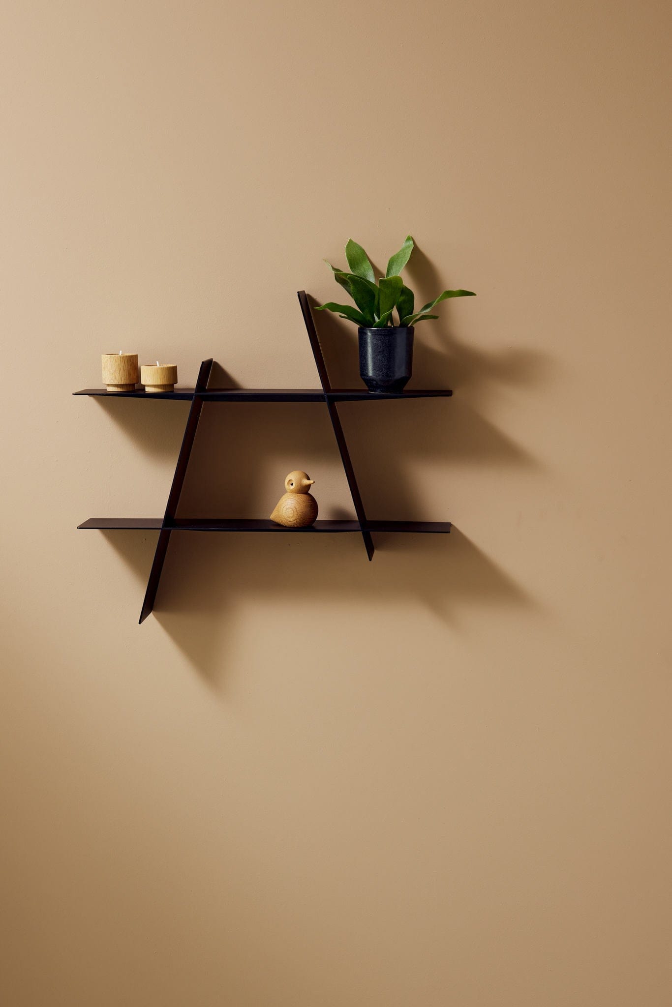 A-shelf Medium | Hylde i Sort Stål Andersen Furniture AF-4-171060 FINICC