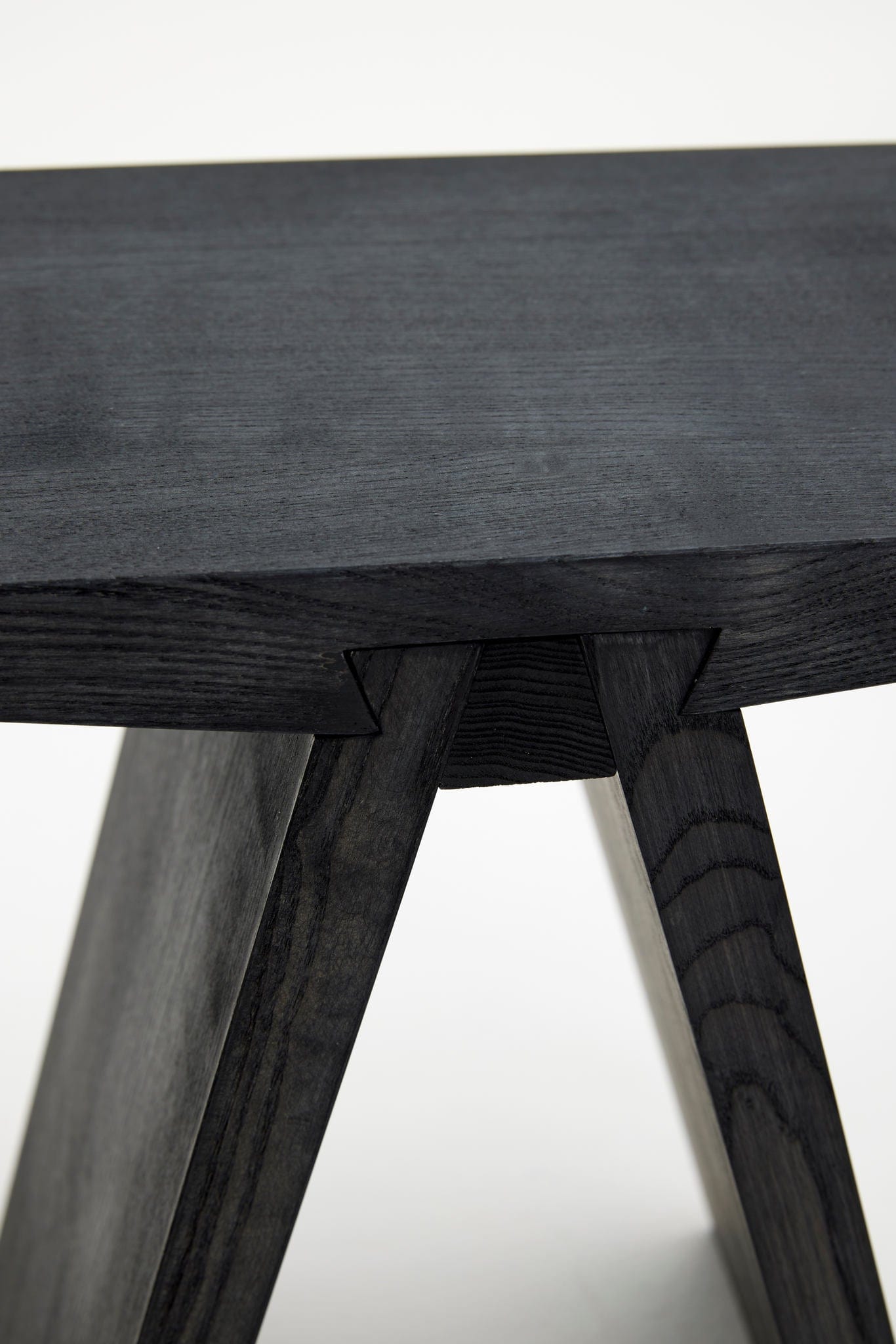 Angle | Taburet i Sort Muubs MU-8910002118 FINICC