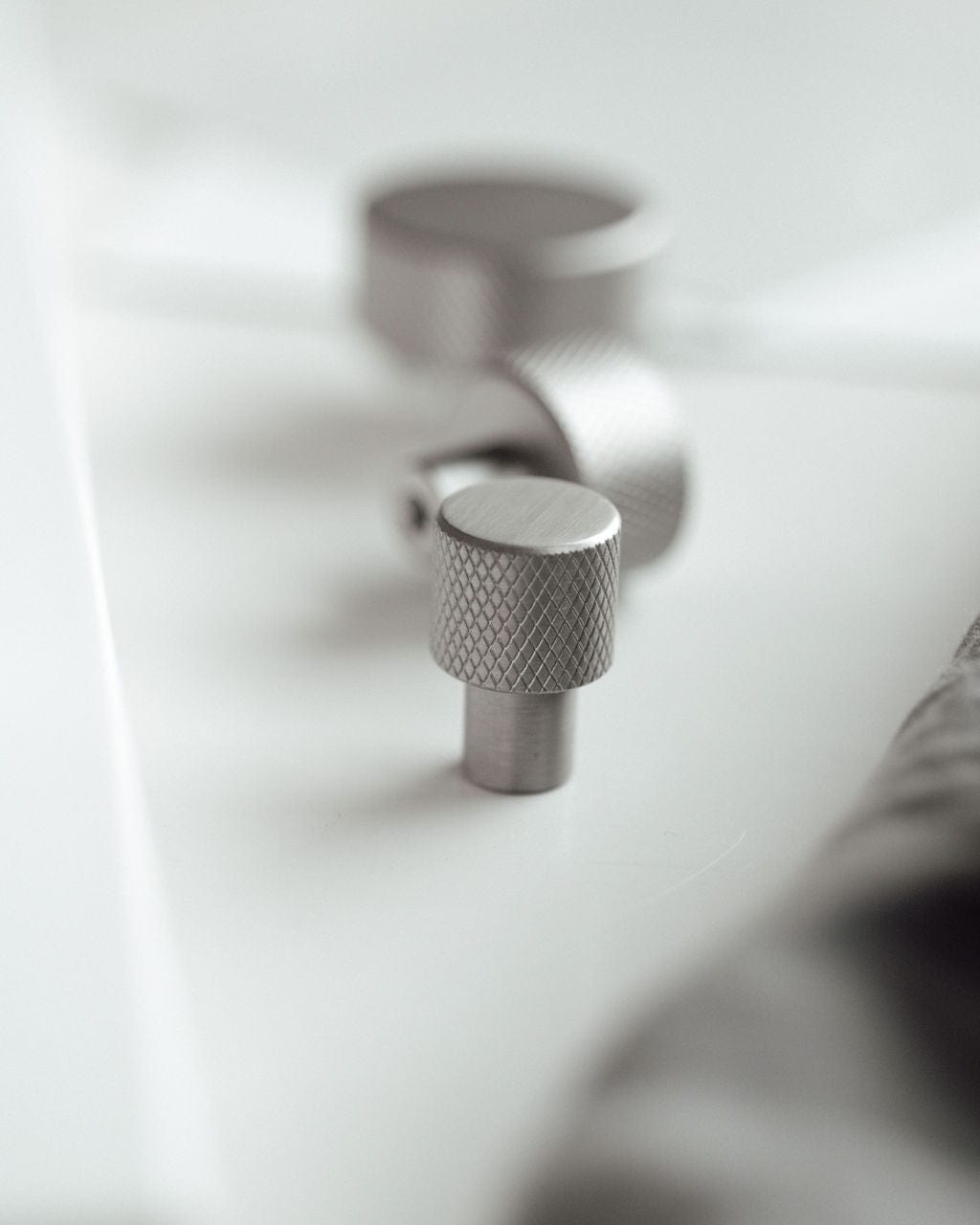 Arc 24 | Knop i Rustfrit Stål Finish Ø 24 mm x D 25 mm SIRO FINICC