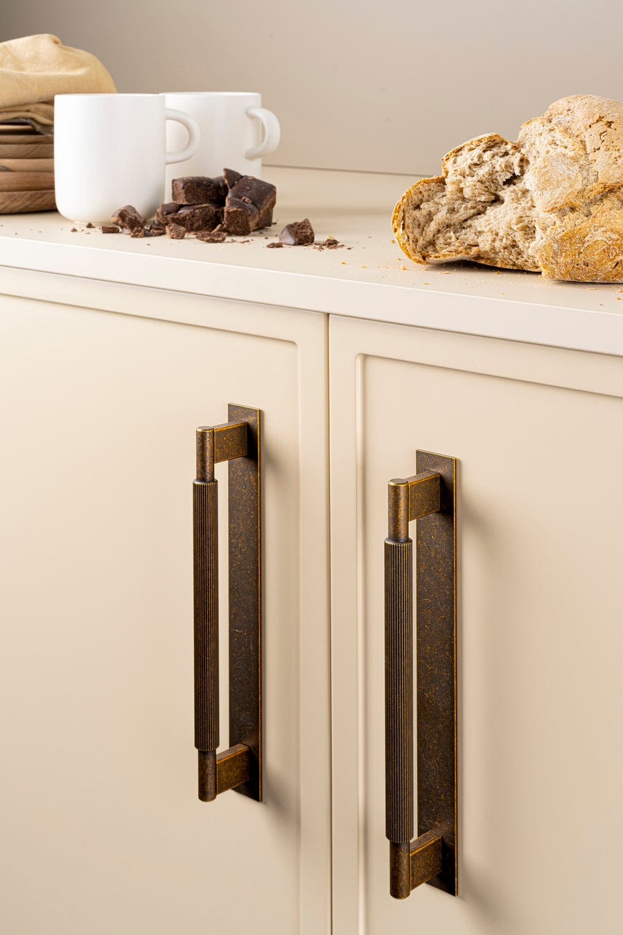 Arpa T Plate | Greb/Knop i Antik Messing L 70 mm x D 37 mm Viefe FINICC