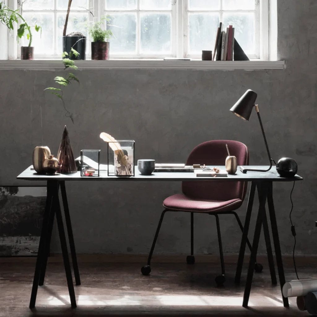 Balance | Bordlampe i Mat Hvid Ø 11 cm x H 45 cm H. Skjalm P. FINICC