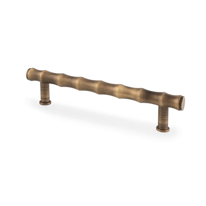 Bamboo | Greb i Antik Messing L 166 mm (C/C 128 mm) Alexander & Wilks AW809B-128-AB FINICC