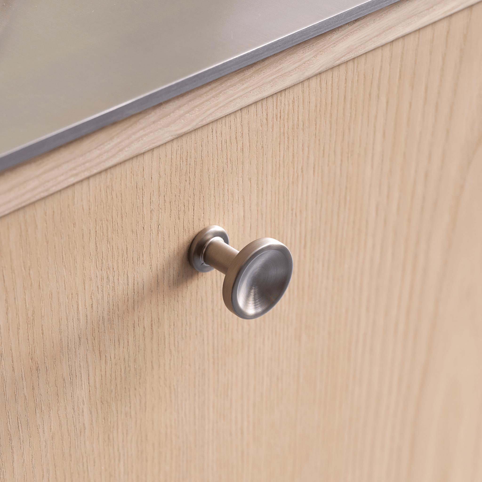 Chateau | Knop i Rustfrit Stål Finish Ø 30 mm x D 30 mm Furnipart FINICC