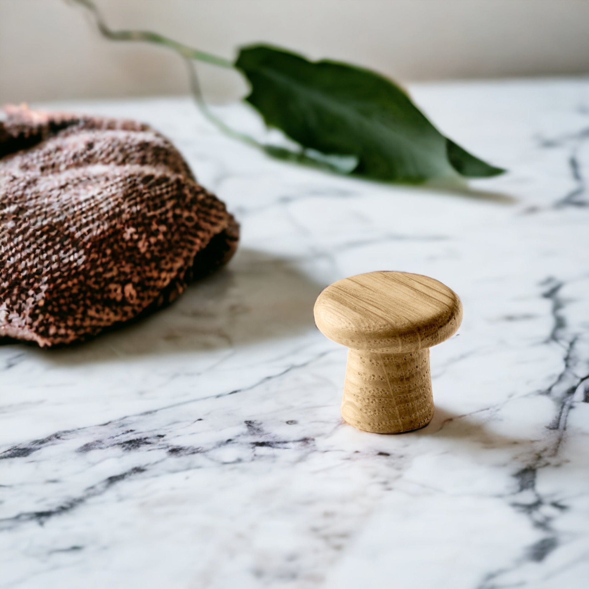 Classis | Knop/Knage i Lakeret Eg Ø 22 mm x D 25 mm Vonsild FINICC