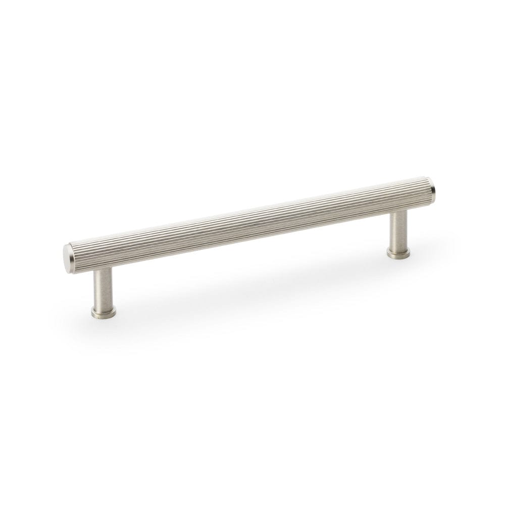 Crispin Reeded | Greb i Rustfrit Stål Finish L 198 mm (C/C 160 mm) Alexander & Wilks AW809R-160-SN FINICC