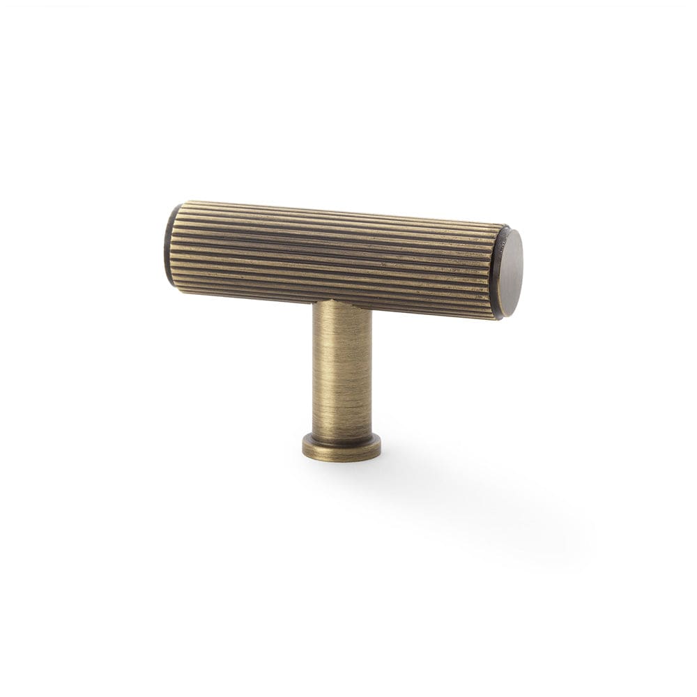 Crispin T-Bar Reeded | Greb/Knop i Antik Messing L 55 mm x D 38 mm Alexander & Wilks AW801R-55-AB FINICC