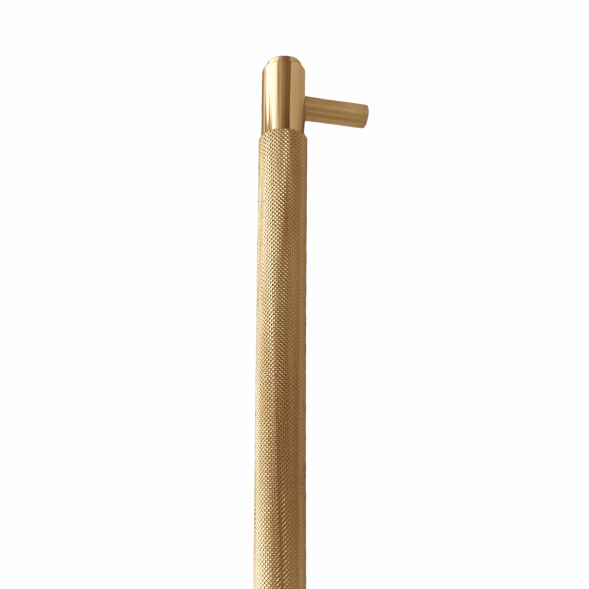 Cross Long | Greb i Messing med Lak L 760 mm (C/C 725 mm) Buster + Punch FINICC
