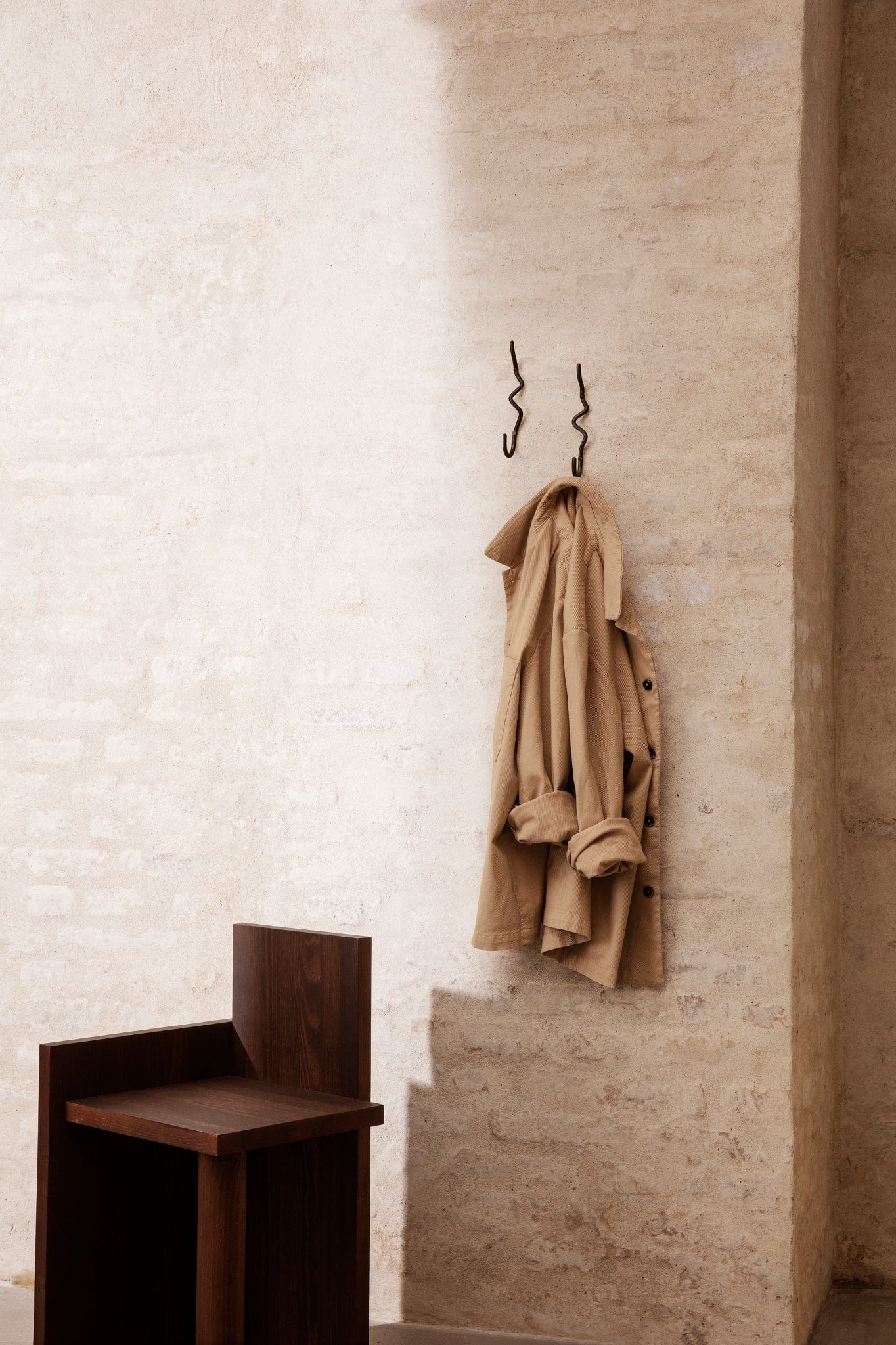 Curvature | Knage i Mat Sort Uden lak L 30 mm x B 197 mm ferm LIVING FINICC