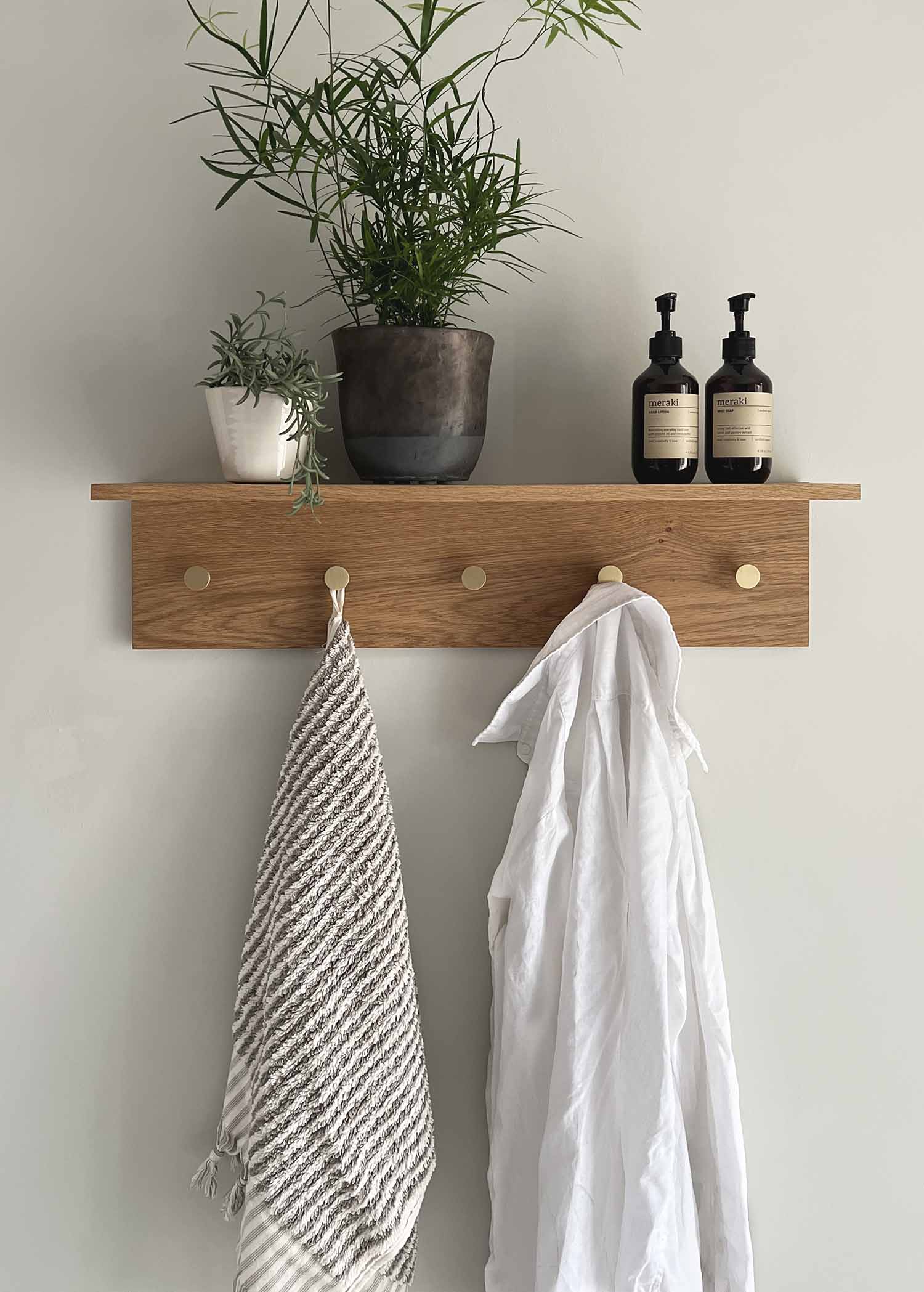 Fjord | Knagerække i Eg/Messing MOUD Home MH-211250 FINICC