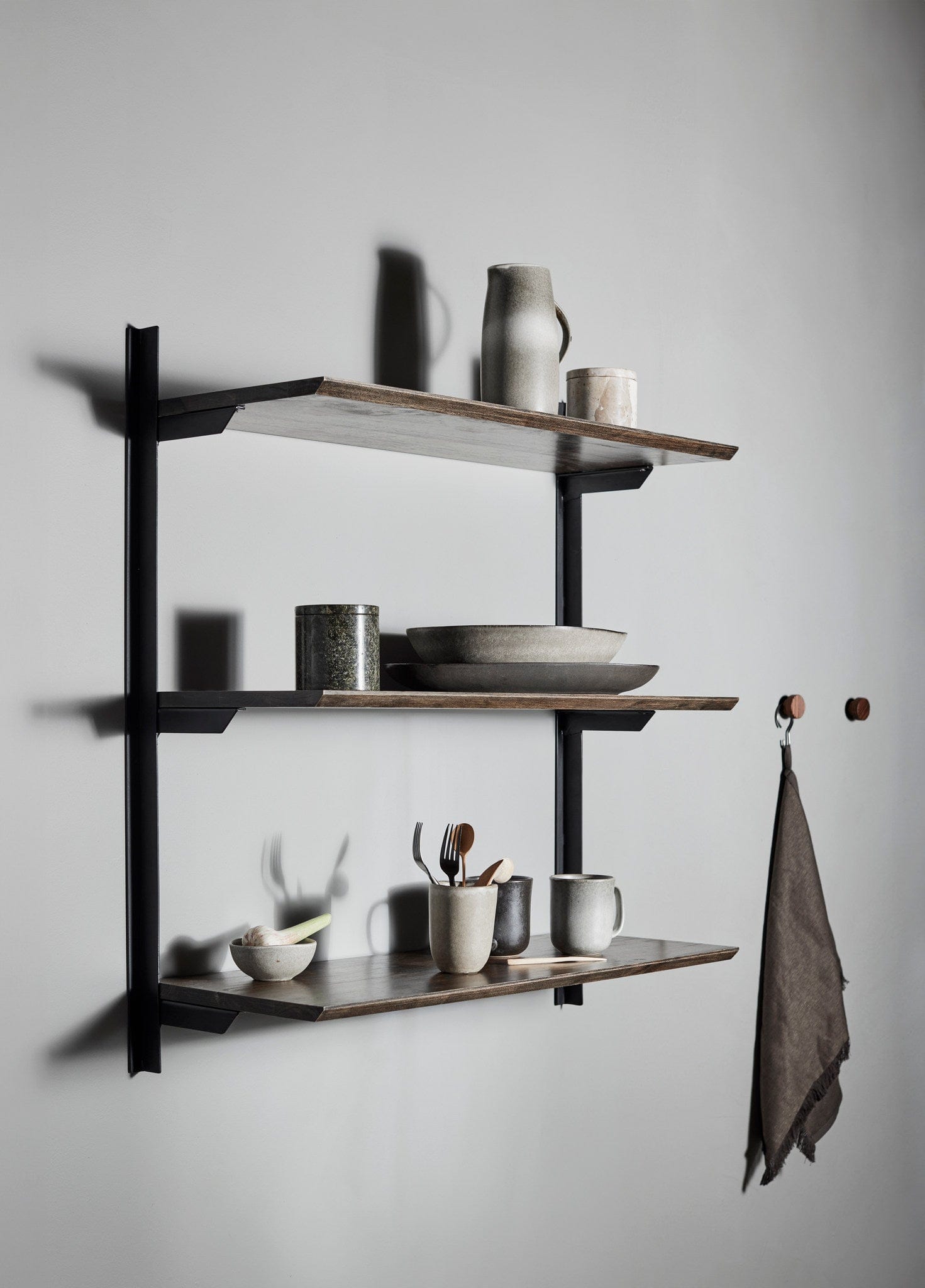Hanoi | Hylde i Mørk Olie L 90 x B 84 cm Muubs MU-8490002015 FINICC