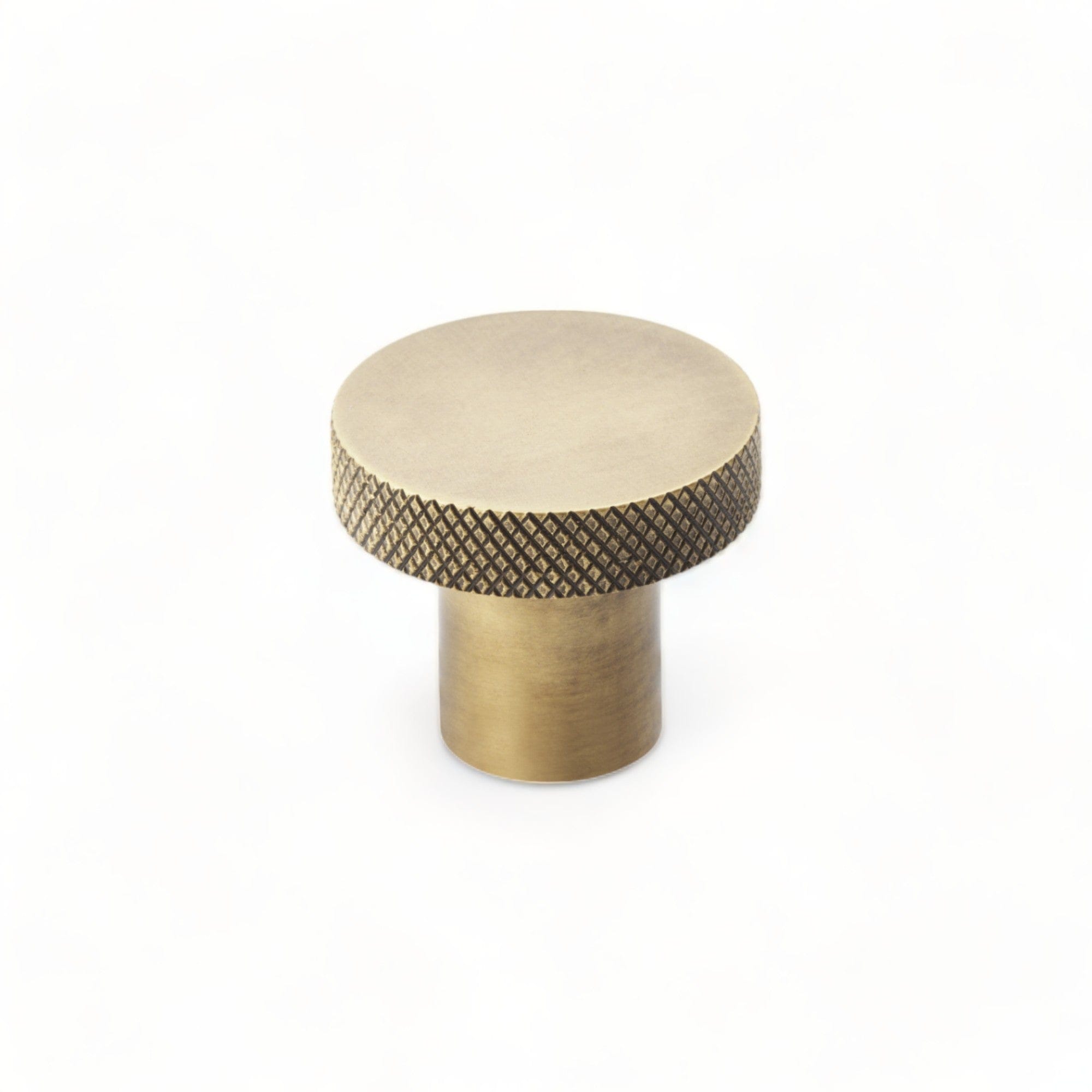 Hanover Knurled | Knop i Antik Messing Ø 30 mm x D 26 mm Alexander & Wilks AW802-30-AB FINICC