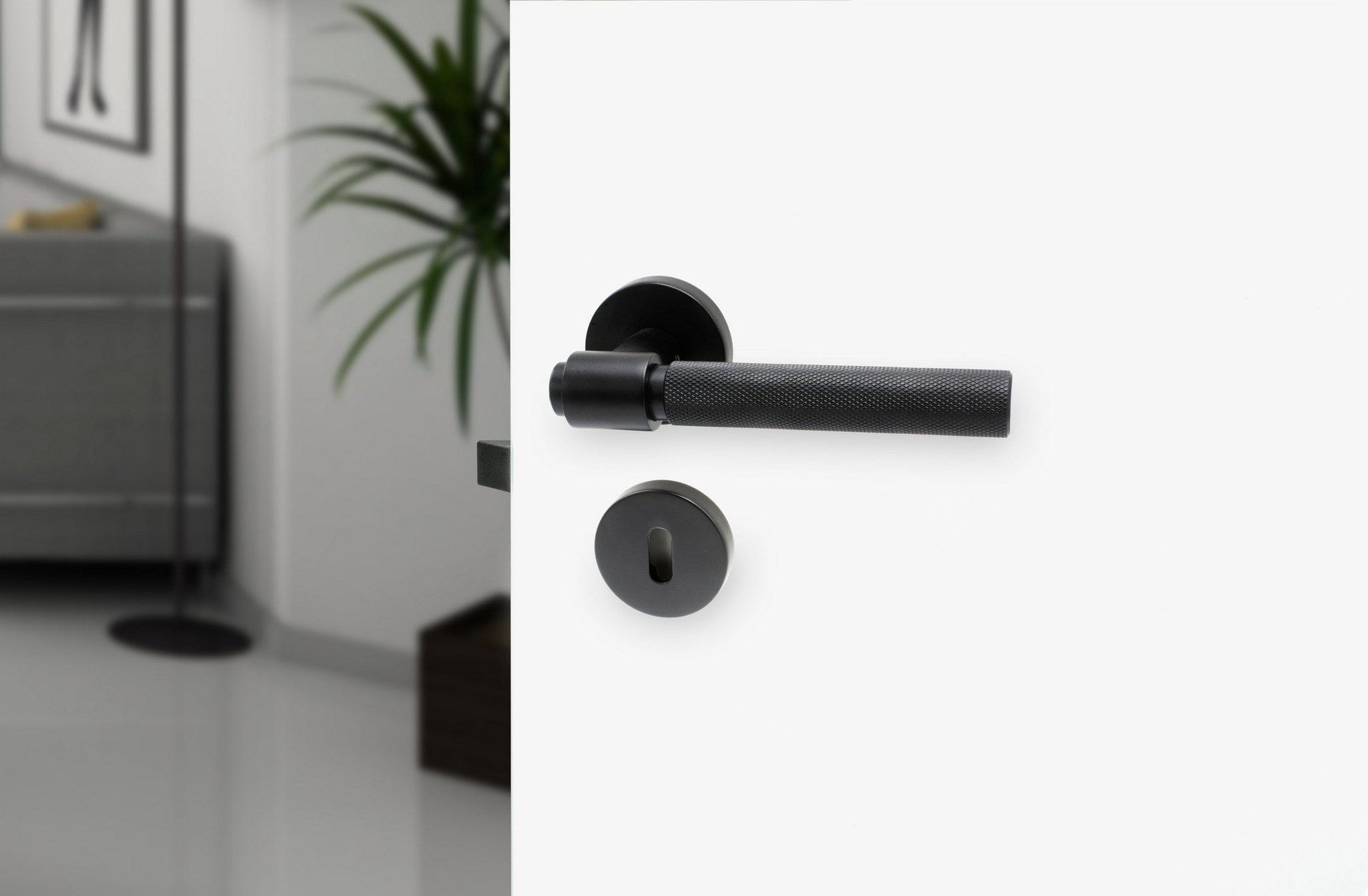 Helix Cross | Dørhåndtag i Mat Sort L 150 mm (C/C 30 mm) Beslag Design 751011-41 FINICC