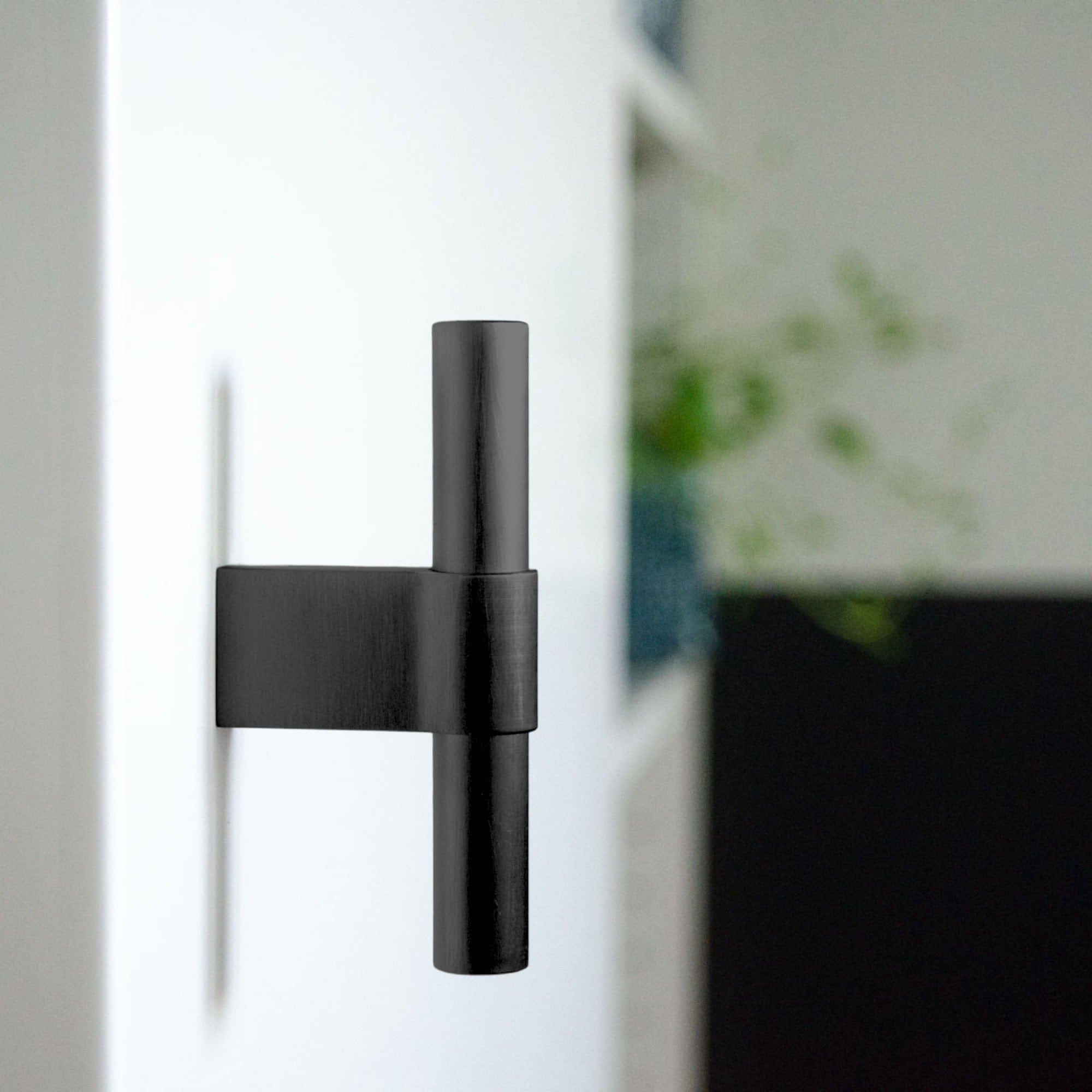 Line Big T-Bar | Greb/Knop i Sort L 80 mm (C/C 12 mm) BB Sweden BB-KN29AS FINICC