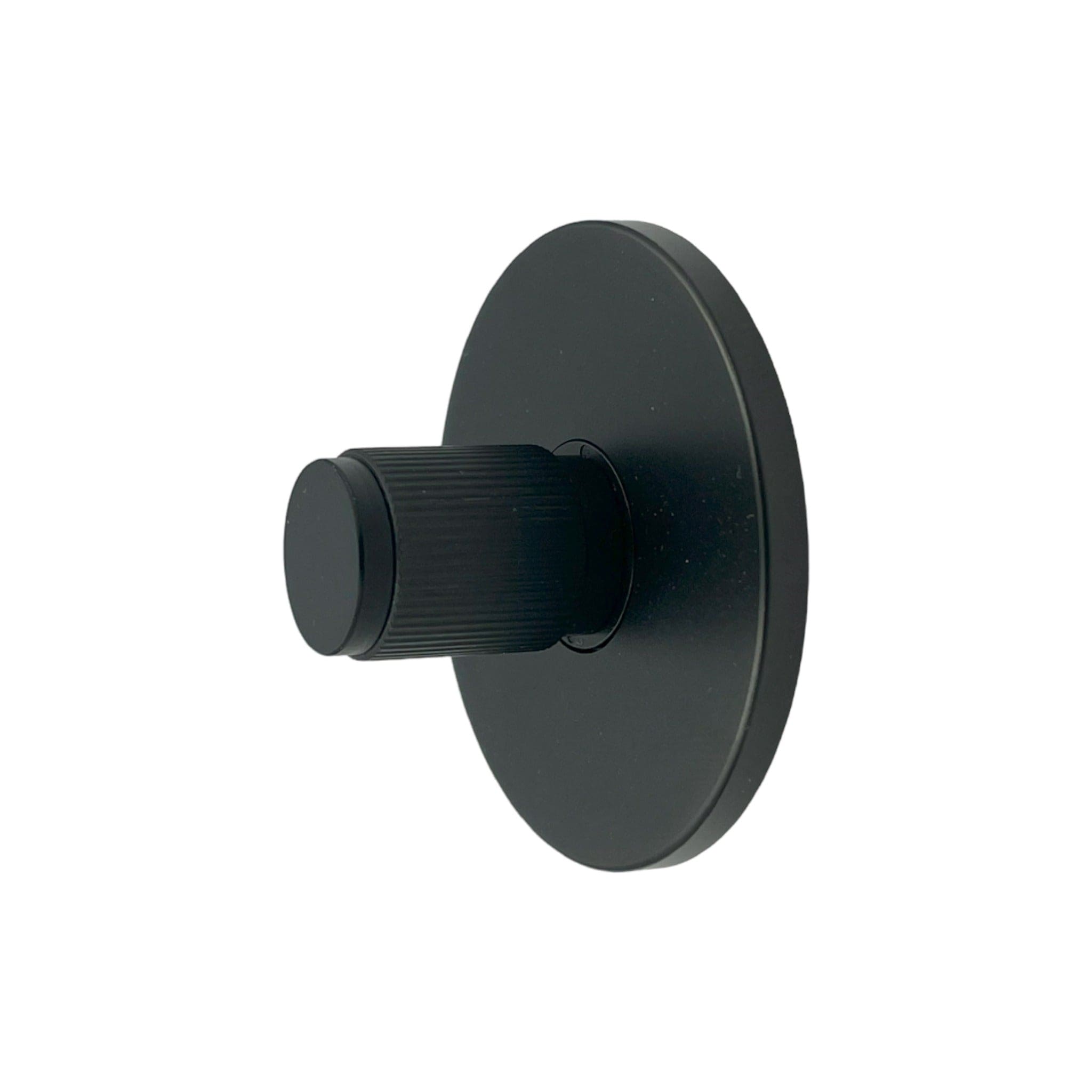 Linear | Toiletlås i Sort (Welders Black) Ø 51 mm (C/C: 27 mm) Buster + Punch BP-RLL-481076 FINICC