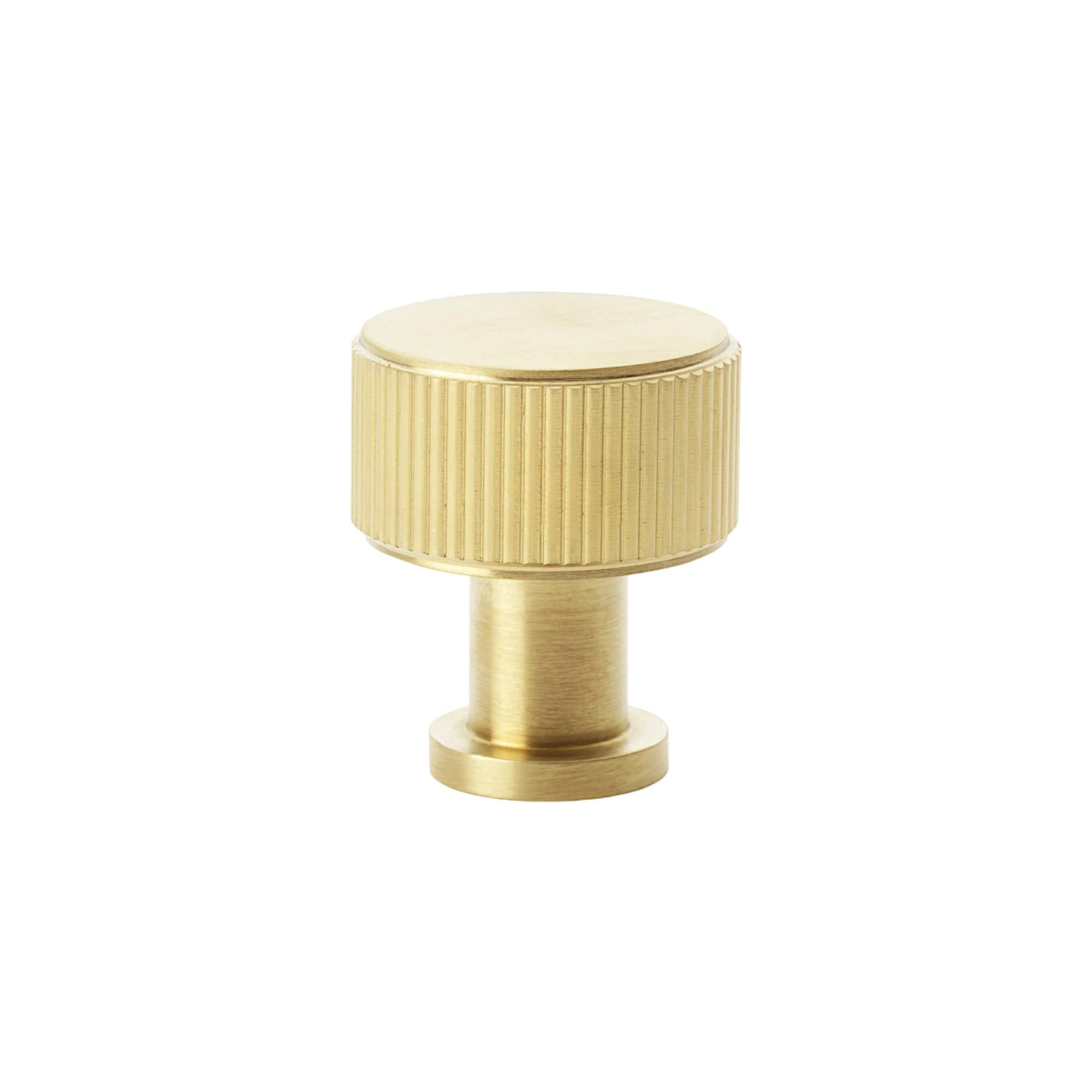 Lucia Reeded | Knop i Børstet Messing med Lak Ø 29 mm x D 34 mm Alexander & Wilks AW807R-29-SBPVD FINICC