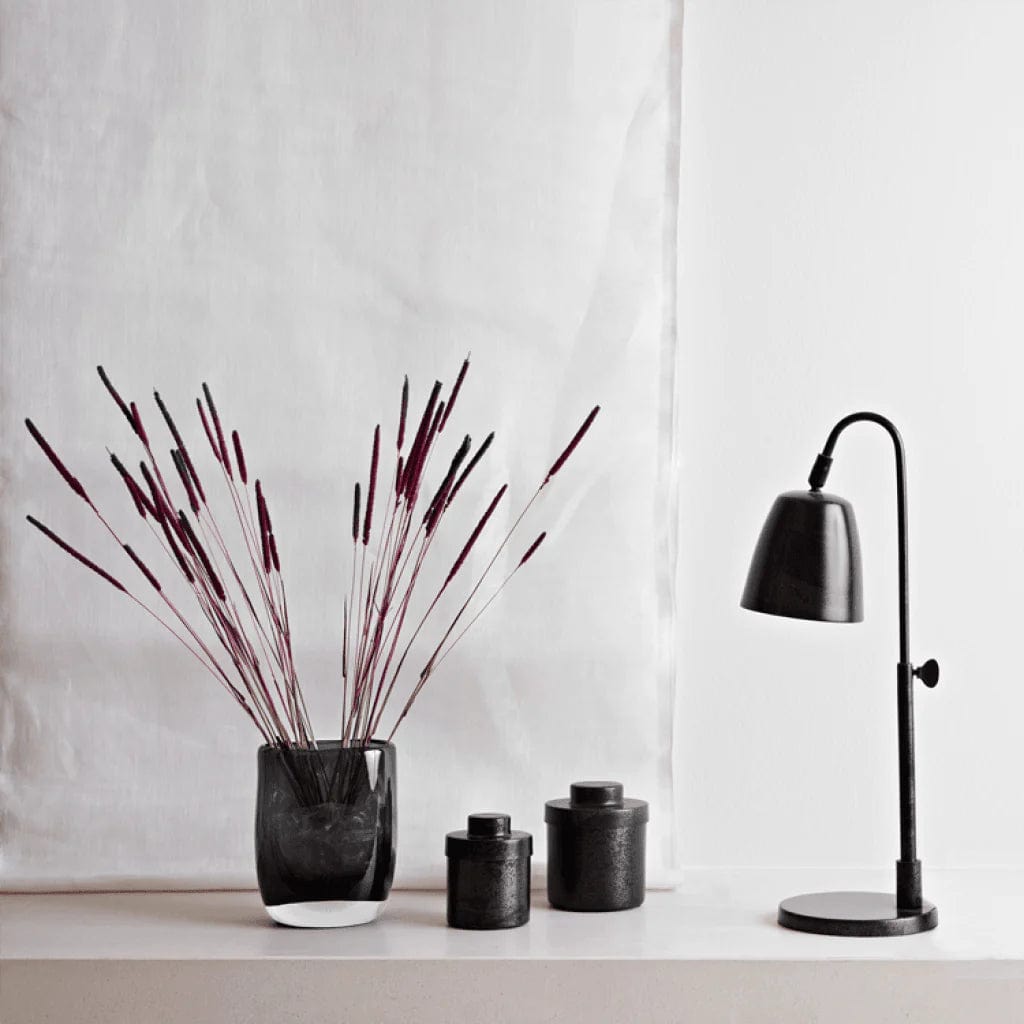 Lumi | Bordlampe i Mat Messing Uden lak Ø 12 cm x H 30-40 cm H. Skjalm P. FINICC