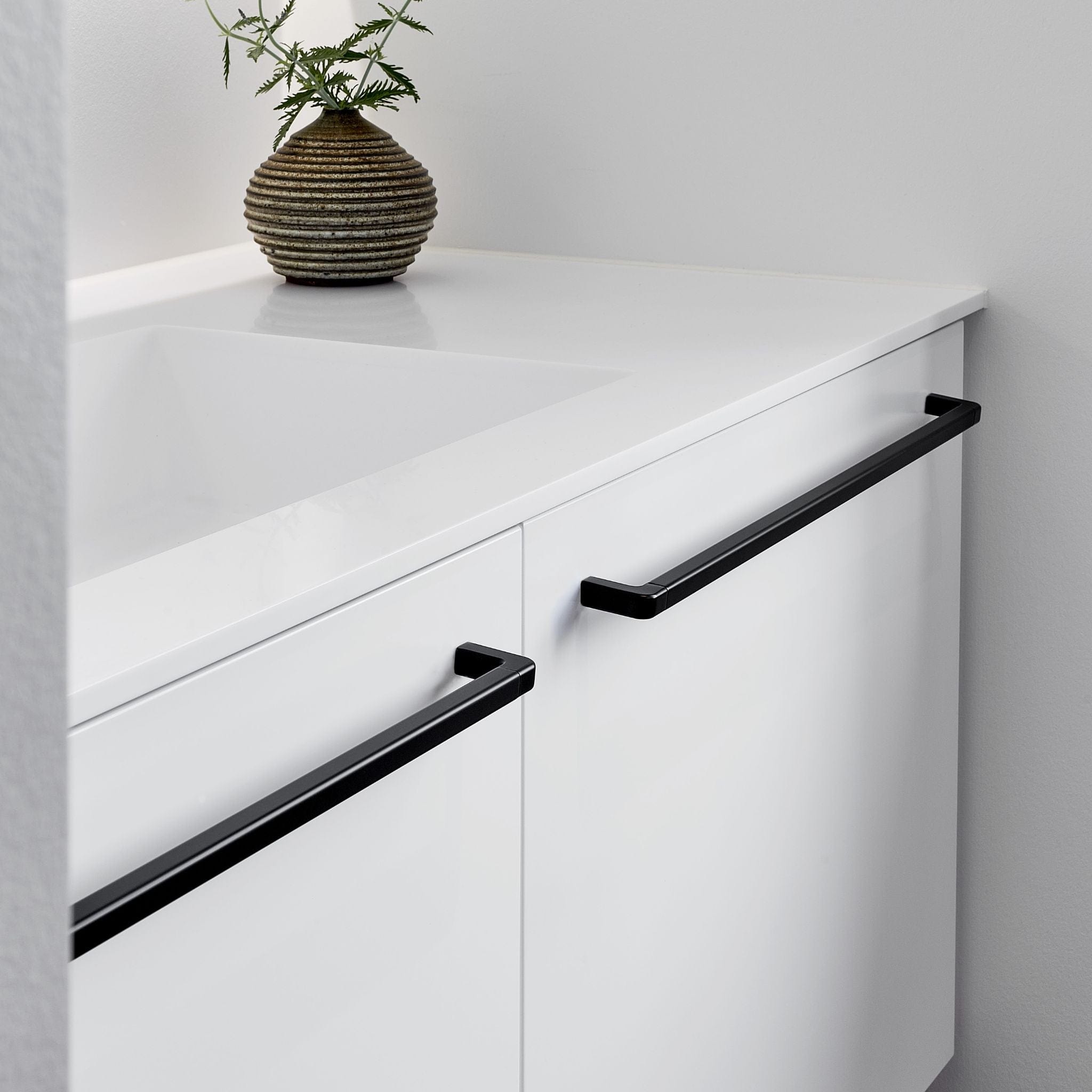 Mango | Greb i Sort Furnipart FINICC