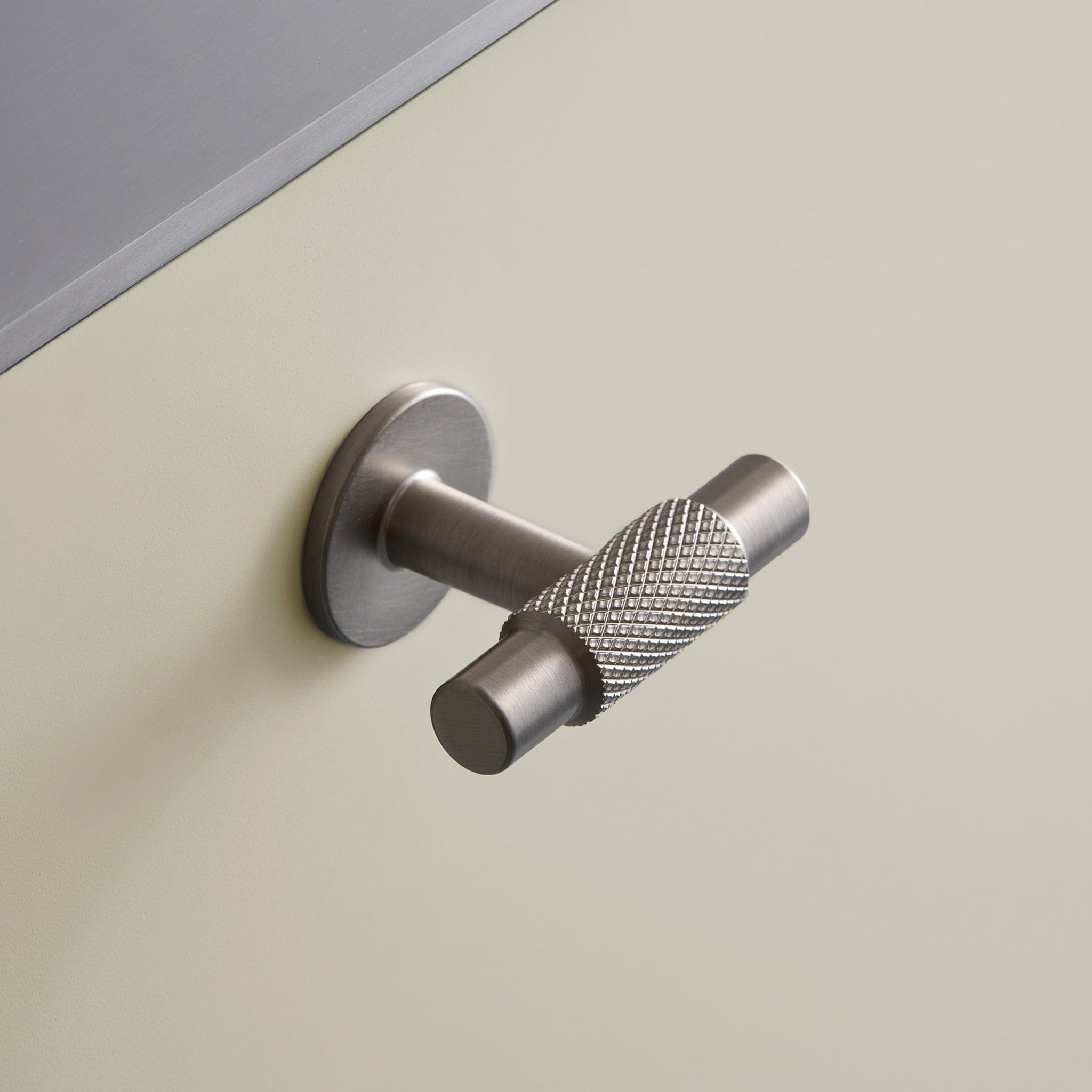 Manor T-Bar | Greb/Knop i Rustfrit Stål Finish L 54 mm x D 39 mm Furnipart FINICC