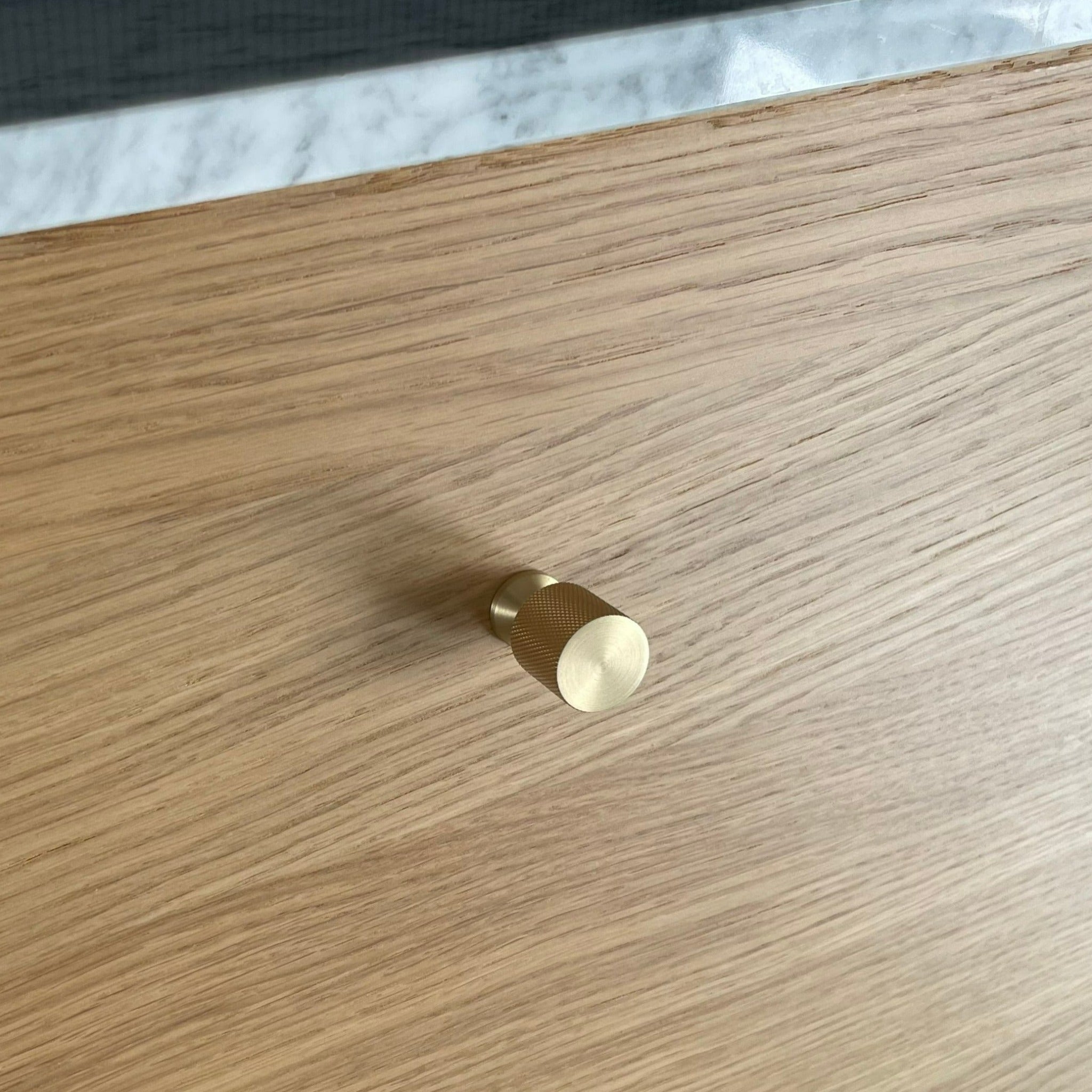 Lamp | Knop i Børstet Messing med Lak Et Al FINICC