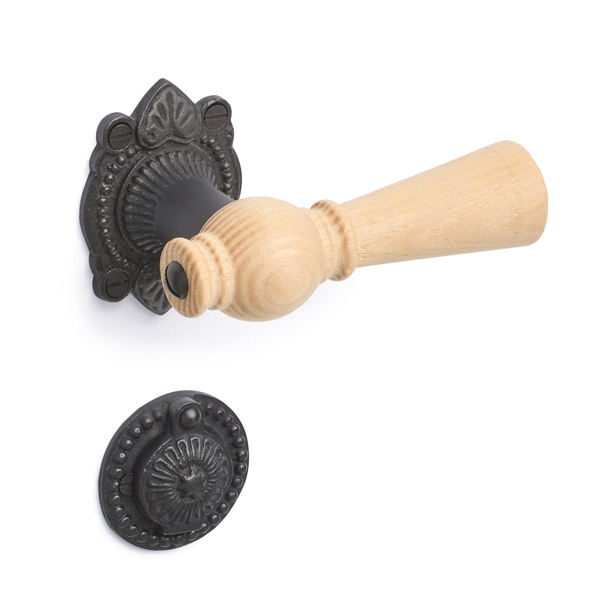 Østerbro | Dørhåndtag i Asketræ med almue rosetter og nøgleskilte i Sort Oxideret Messing L 111 mm (C/C 30 mm) Sibes ØB-AS-1670-OX FINICC