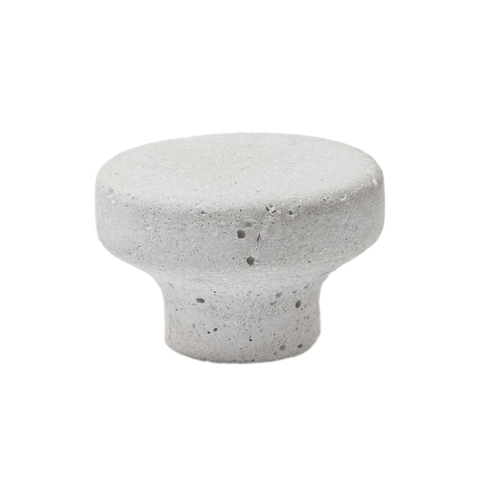 Pomolo | Knage i Hvid Beton Ø 42 mm x D 23 mm Urbi et Orbi FINICC
