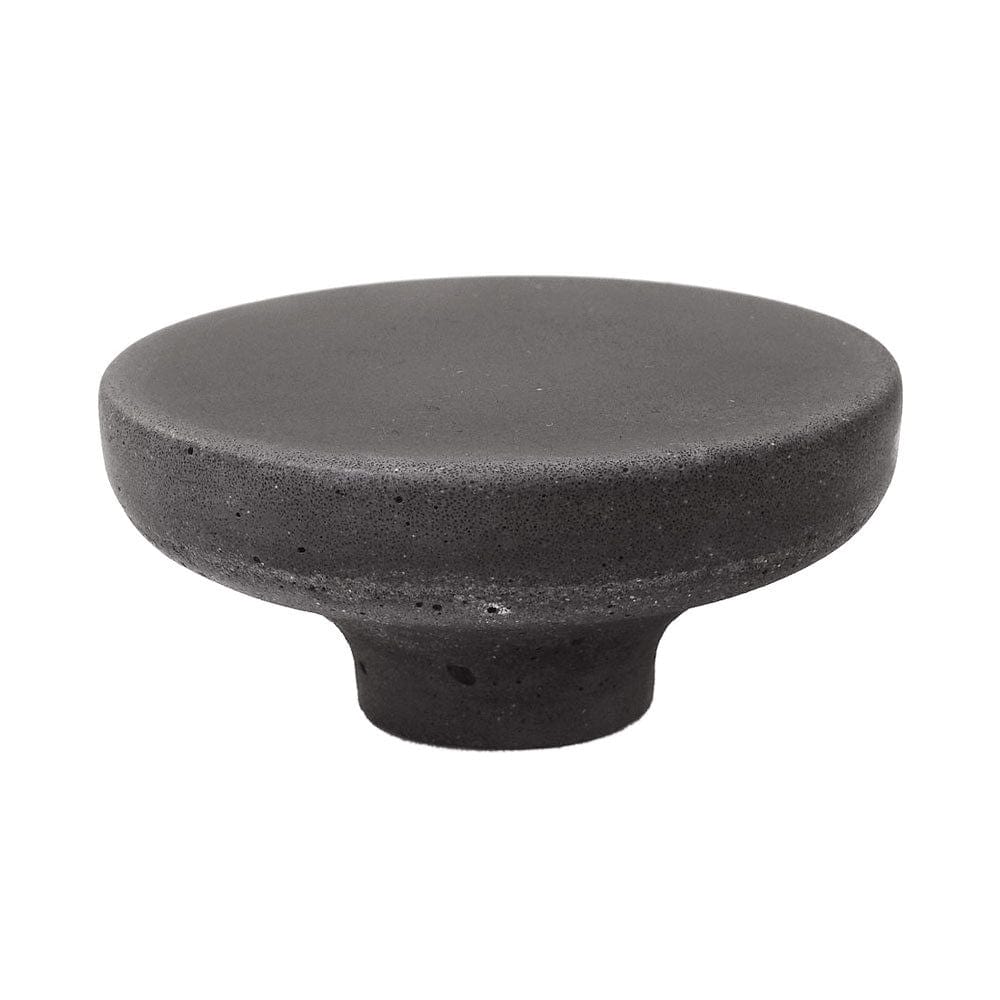 Pomolo | Knage i Mørkegrå Beton Ø 72 mm x D 33 mm Urbi et Orbi FINICC