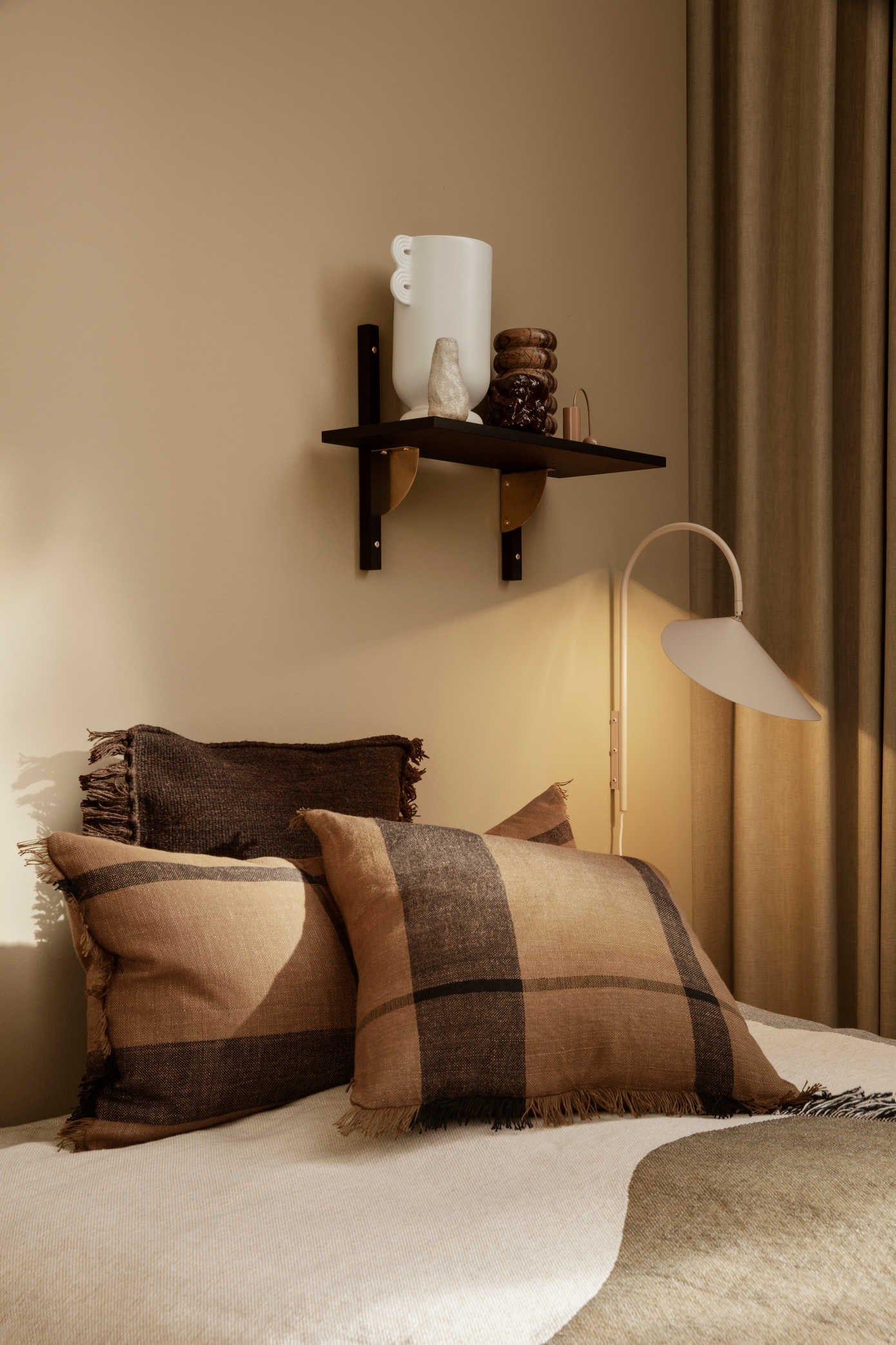 Sector Shelf Single/Wide - Black Ash/Brass ferm LIVING FL-1103452860 FINICC