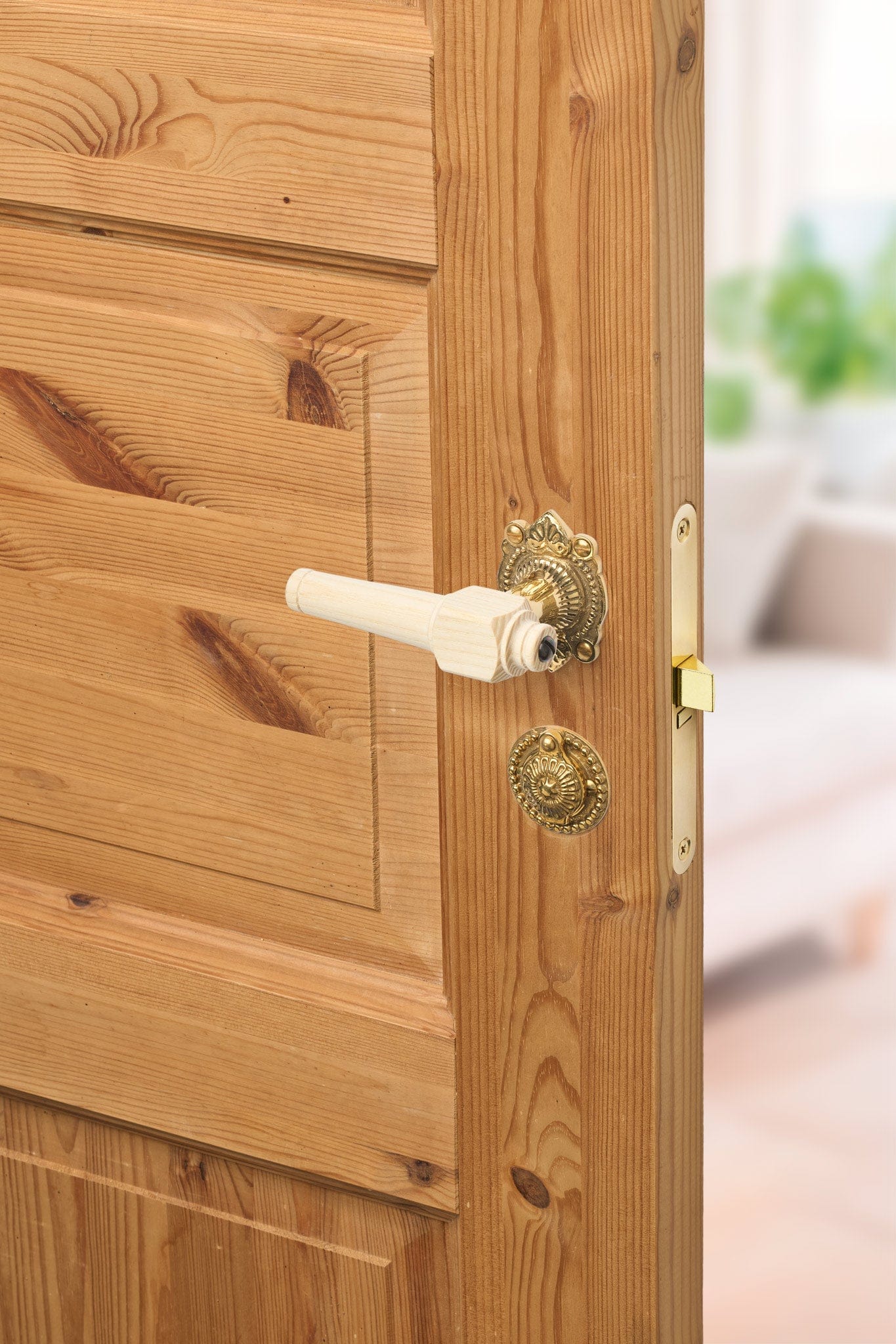 Svanemølle | Dørhåndtag i Asketræ med almue rosetter og nøgleskilte i Blank Messing uden Lak L 111 mm (C/C 30 mm) Sibes SM-AS-1670-MPU FINICC