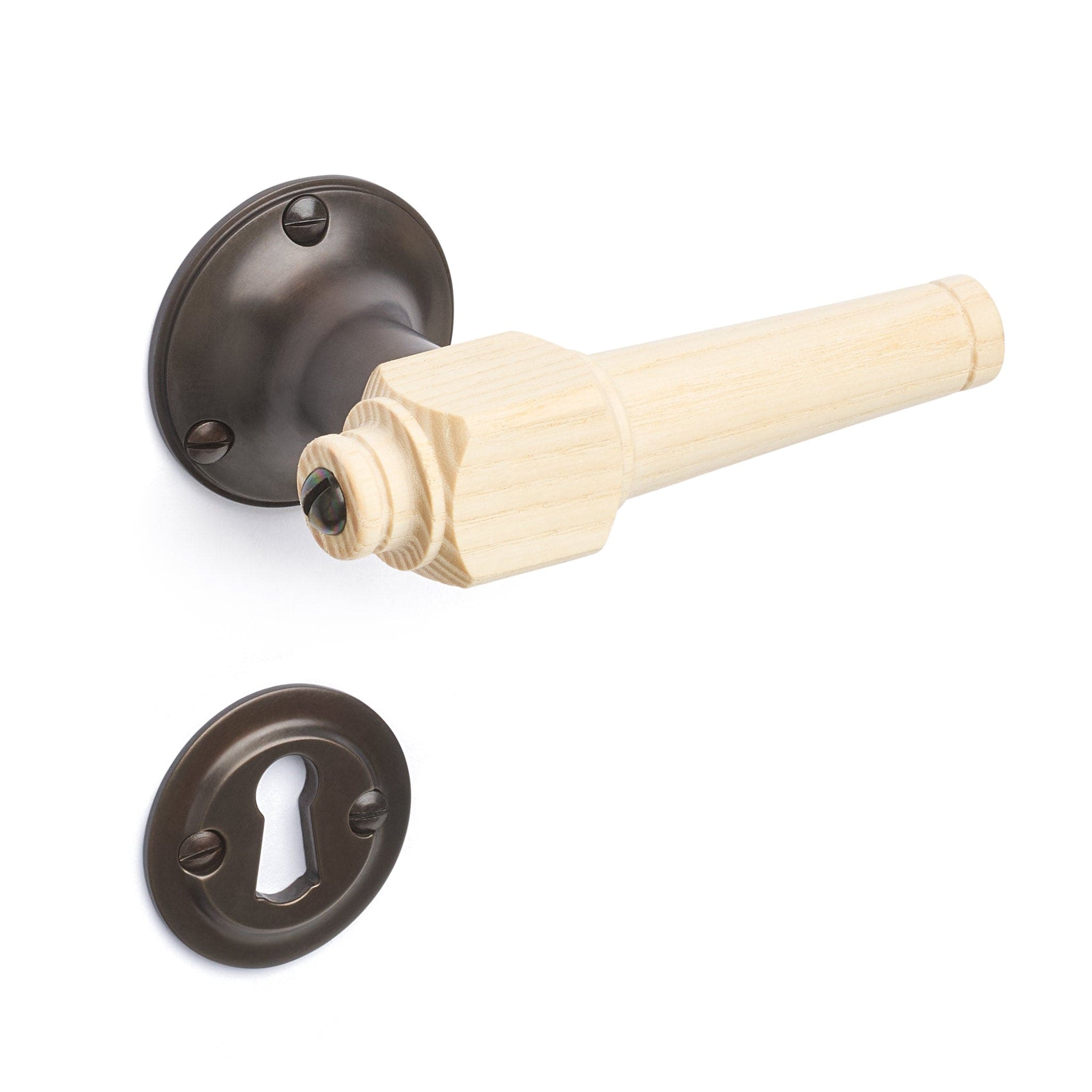 Svanemølle | Dørhåndtag i Asketræ med klassiske rosetter og nøgleskilte i Bruneret Messing L 111 mm (C/C 30 mm) Sibes SM-AS-1770-BB FINICC
