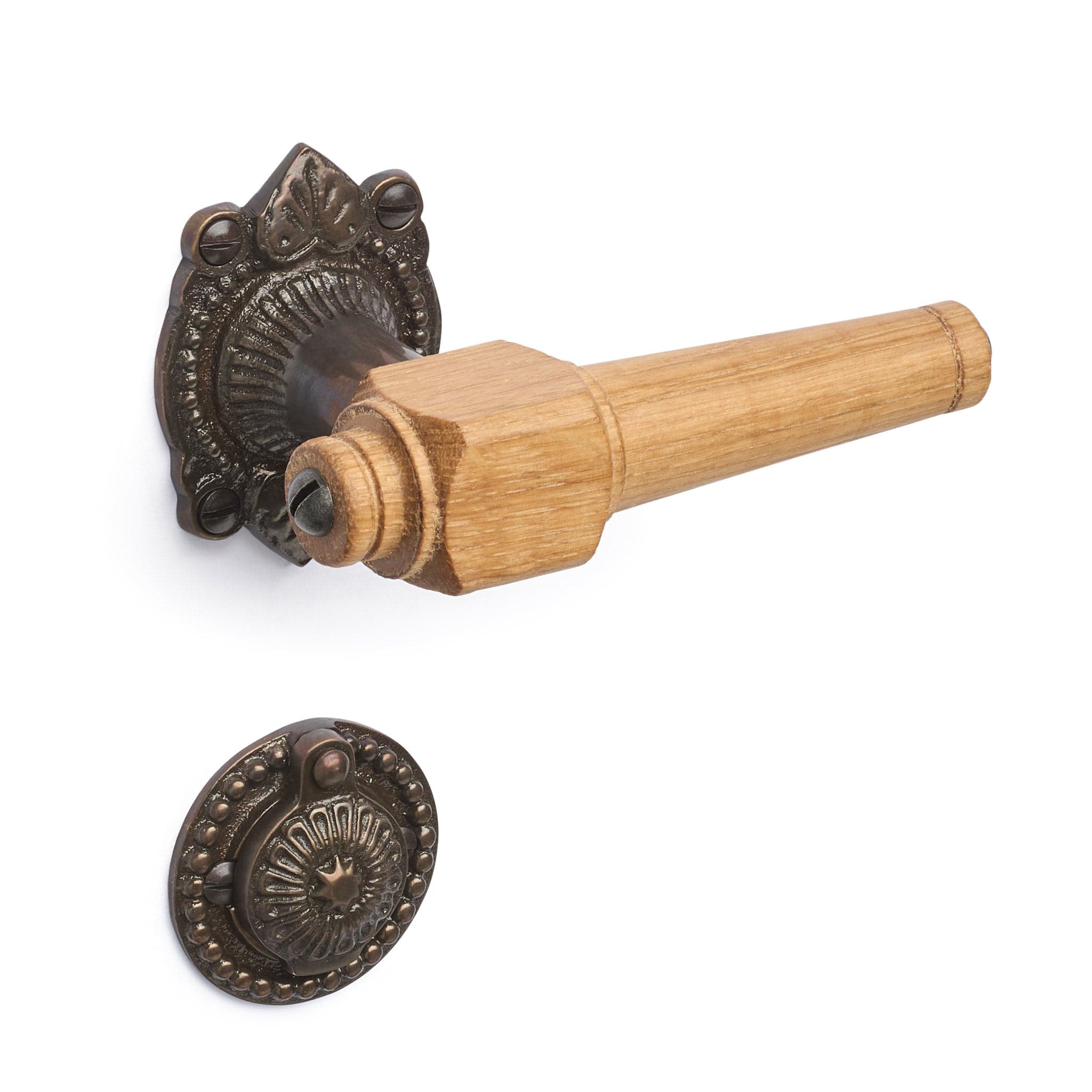 Svanemølle | Dørhåndtag i Egetræ med almue rosetter og nøgleskilte i Bruneret Messing L 111 mm (C/C 30 mm) Sibes SM-EN-1670-BB FINICC