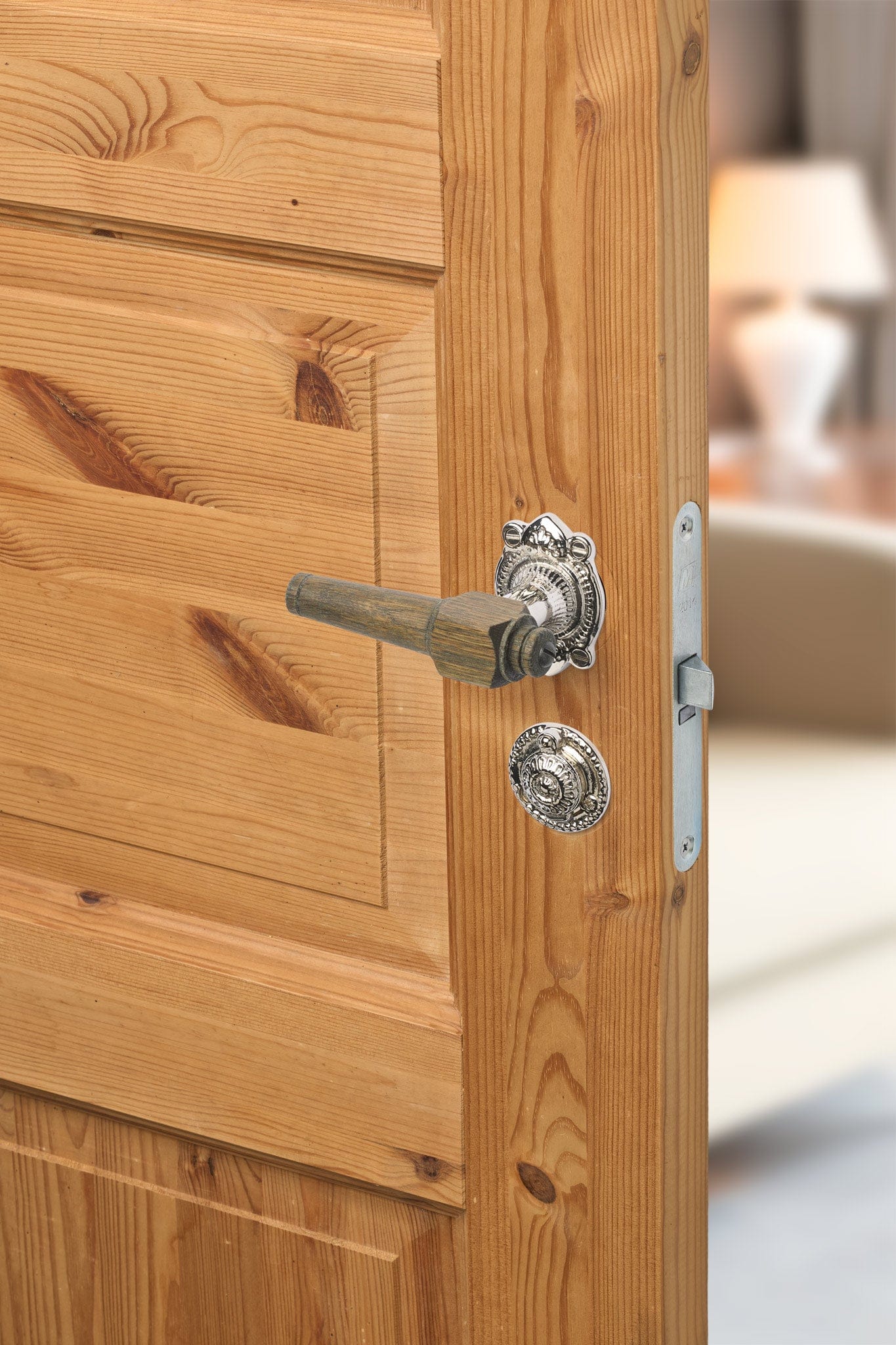 Svanemølle | Dørhåndtag i Røget Eg med almue rosetter og nøgleskilte i Blank Nikkel L 111 mm (C/C 30 mm) Sibes SM-ER-1670-NI FINICC