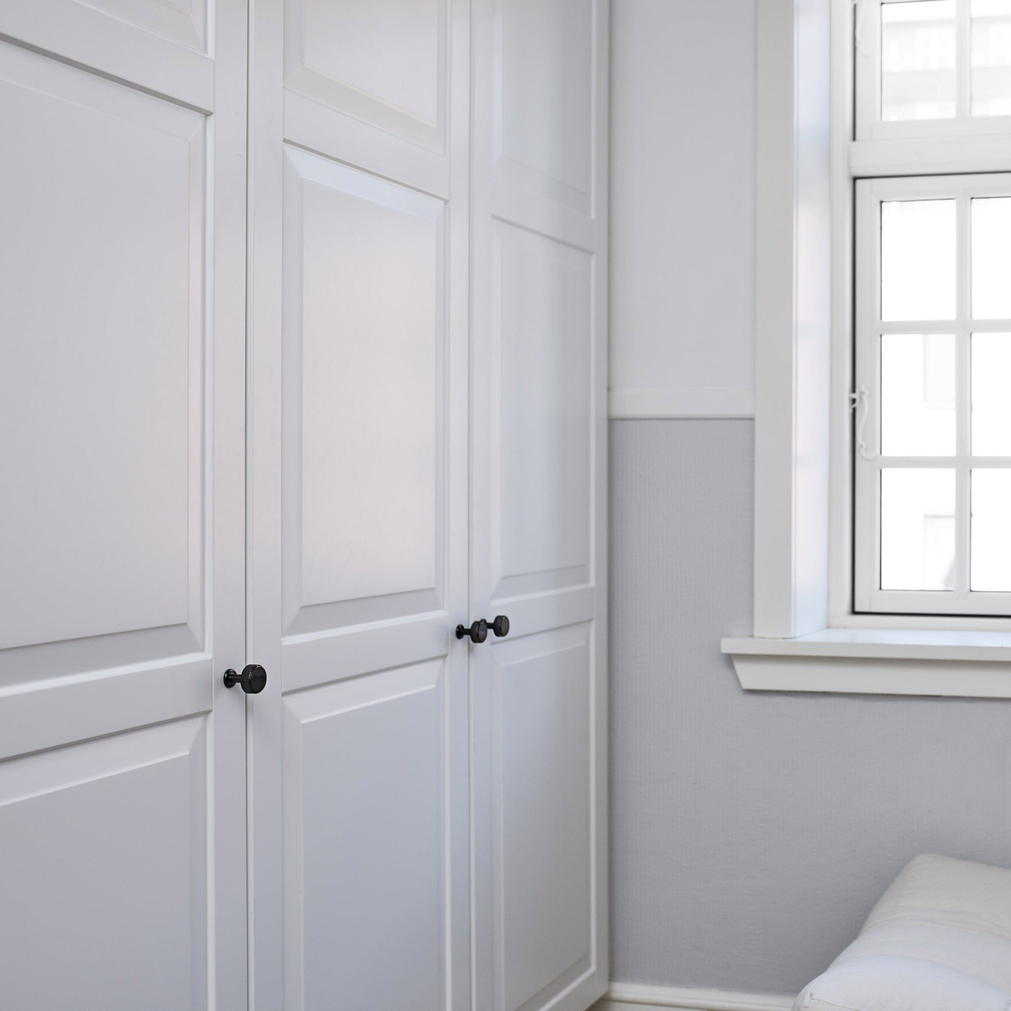 Villa Round | Knop i Blank Sort Nikkel Ø 30 mm x D 20 mm Furnipart FP-552920030-70 FINICC