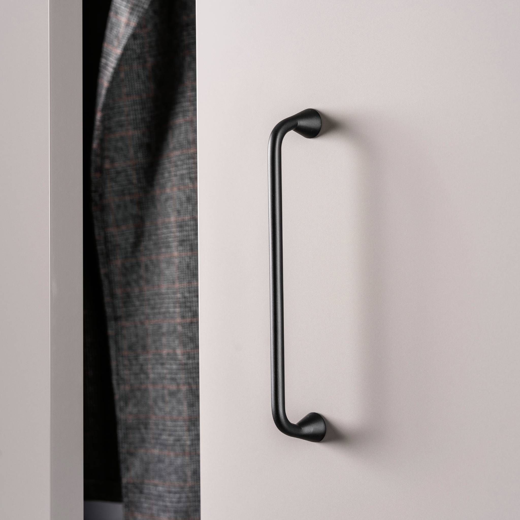 Bella | Greb i Mat Sort L 176 mm (C/C: 160 mm) Viefe VF-0447160ZM2 FINICC
