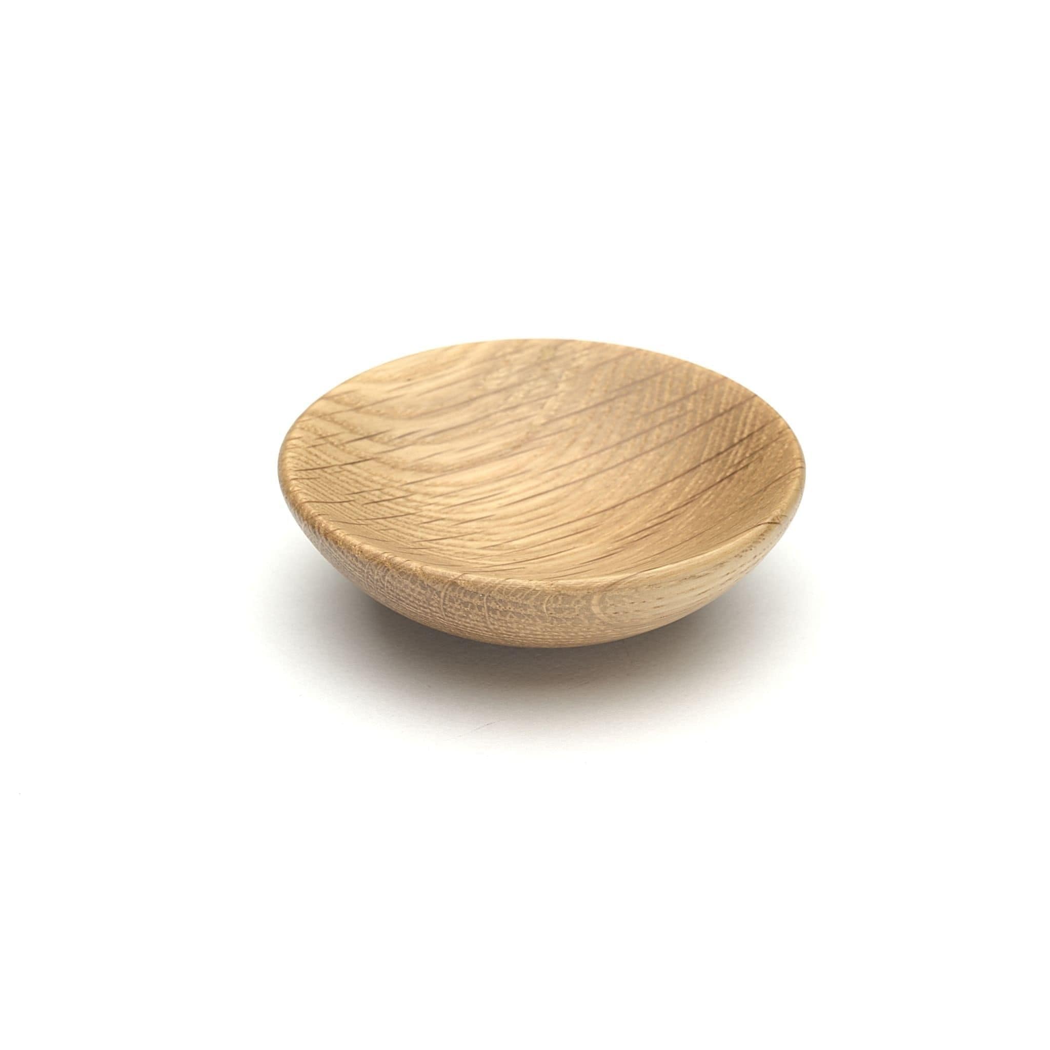 Bowl | Møbelknop eller Knage i Lakeret Eg Ø 65 mm x D 20 mm Vonsild FINICC