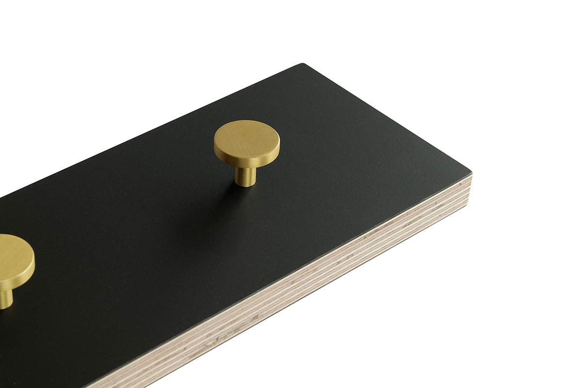 Color | Knagerække i Sort/Messing L 70 cm x B 10 cm MOUD Home MH-210912 FINICC