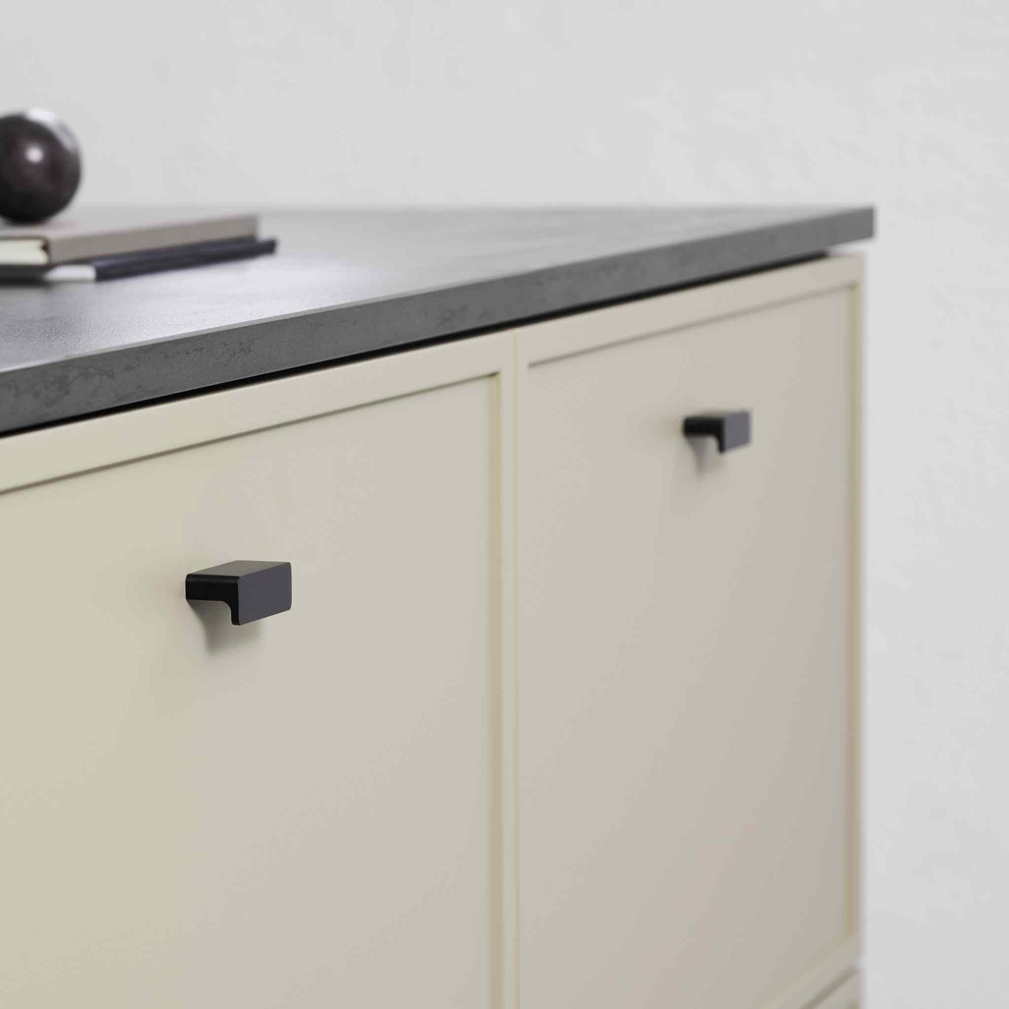 Elan | Greb i Børstet Mat Sort Furnipart FINICC