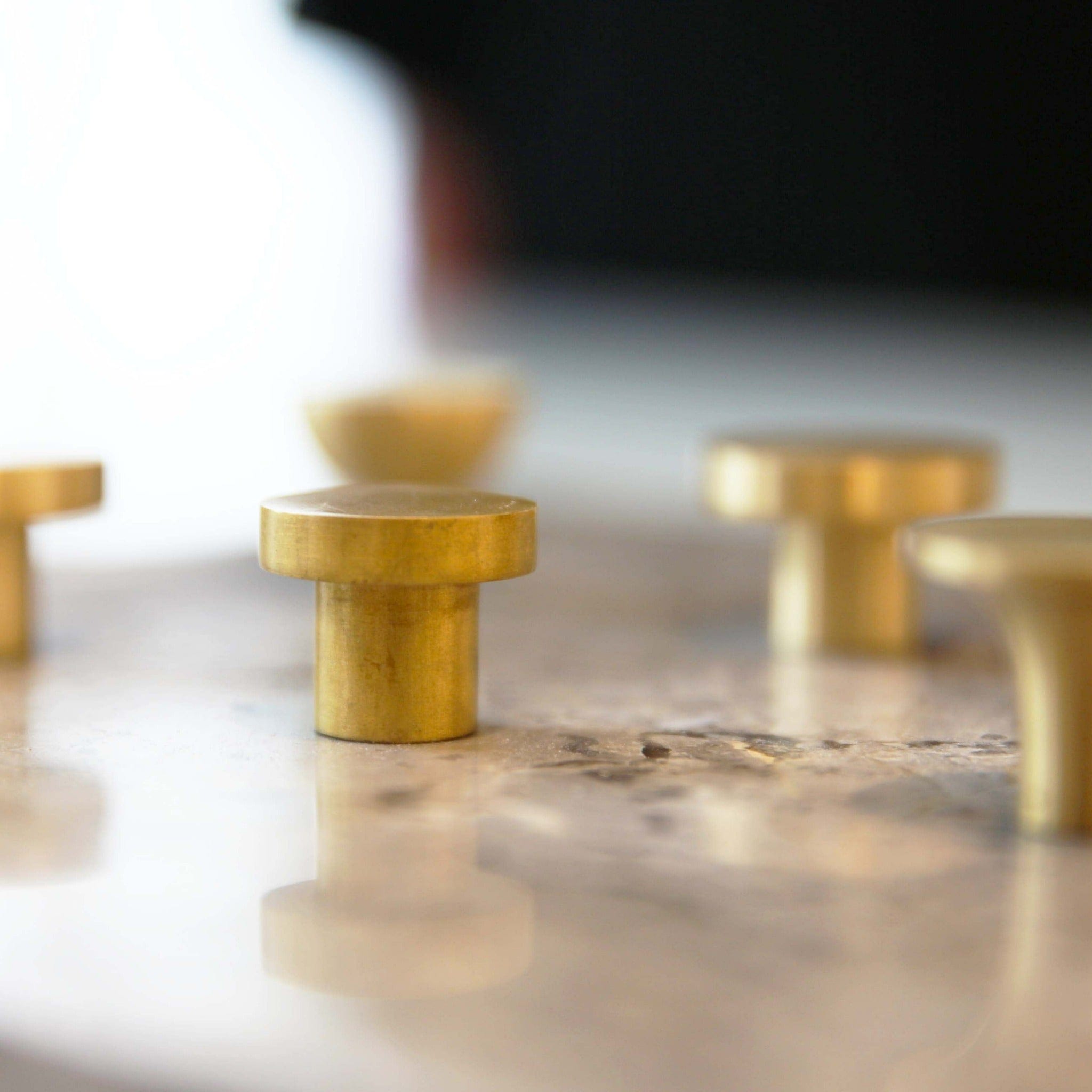 Flat | Knop/Knage i Blank Krom H. Skjalm P. FINICC