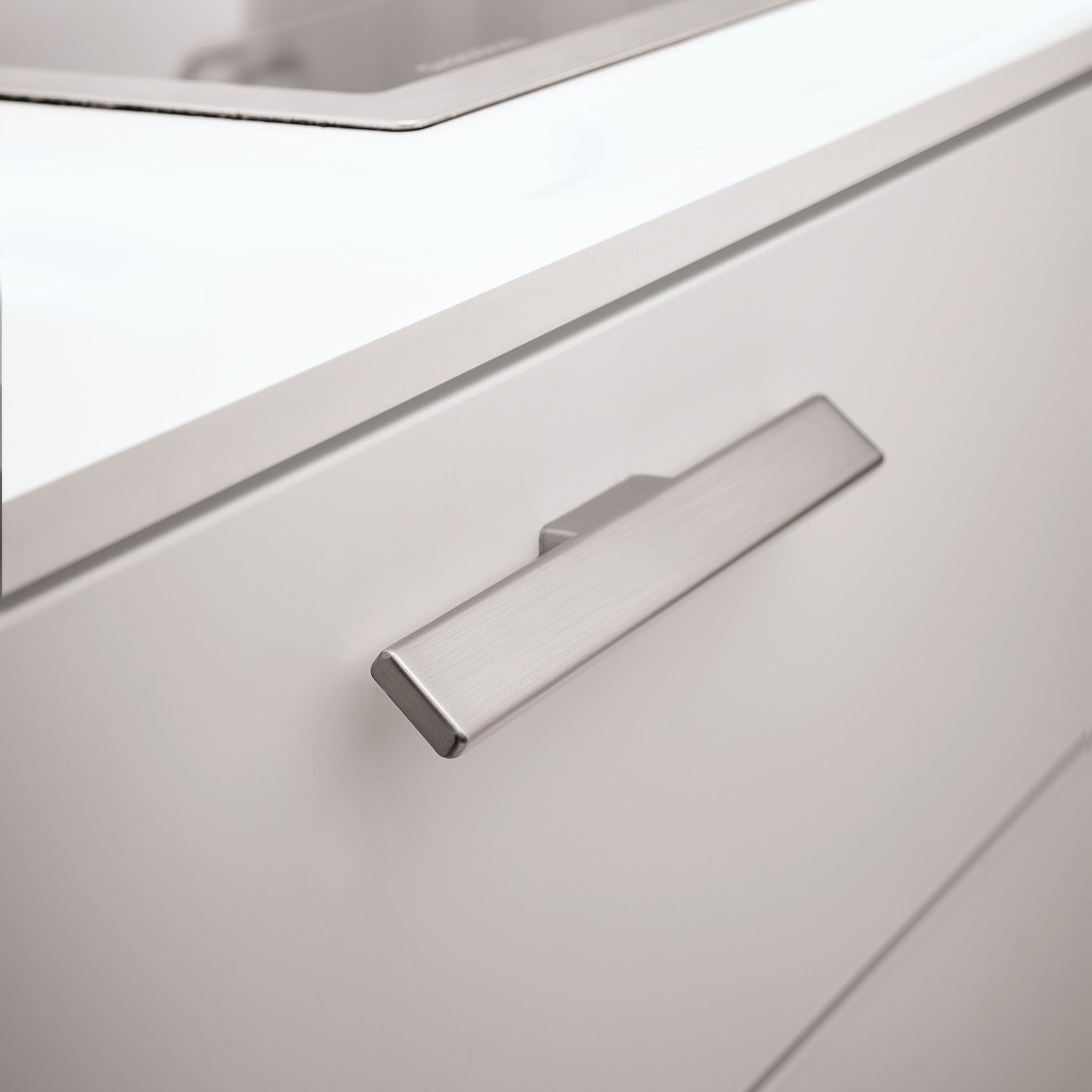 Hammer | Greb i Rustfrit Stål Finish L 160 mm (C/C: 32 mm) Furnipart FINICC