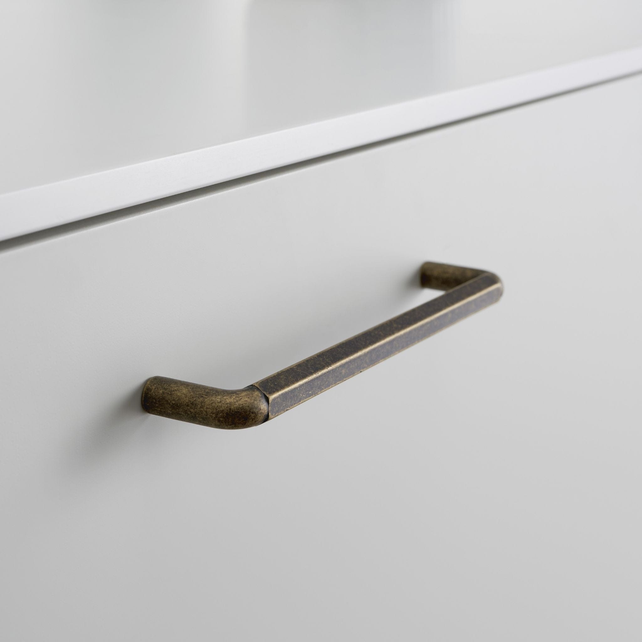 Hexa | Greb i Antik Messing L 169,8 mm (C/C: 160 mm) Furnipart FINICC