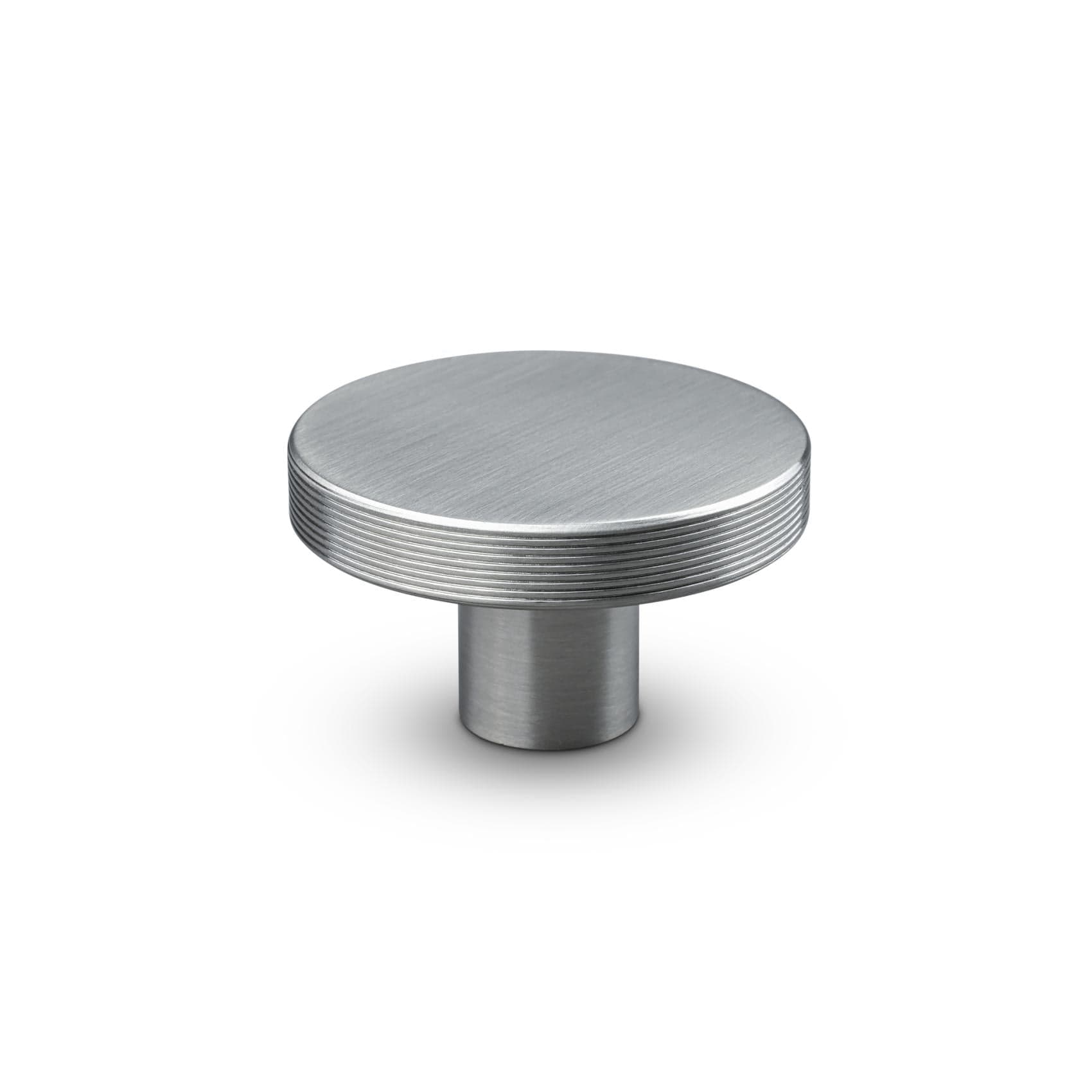 Monza Stripe | Knop i Mat Rustfrit Stål Ø 42 mm x D 25 mm Theofils FINICC