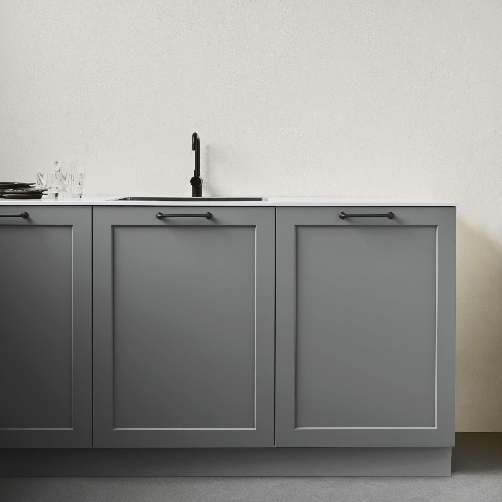 Motion | Greb i Sort L 182 mm (C/C: 160 mm) Furnipart FP-300080160-9005 FINICC