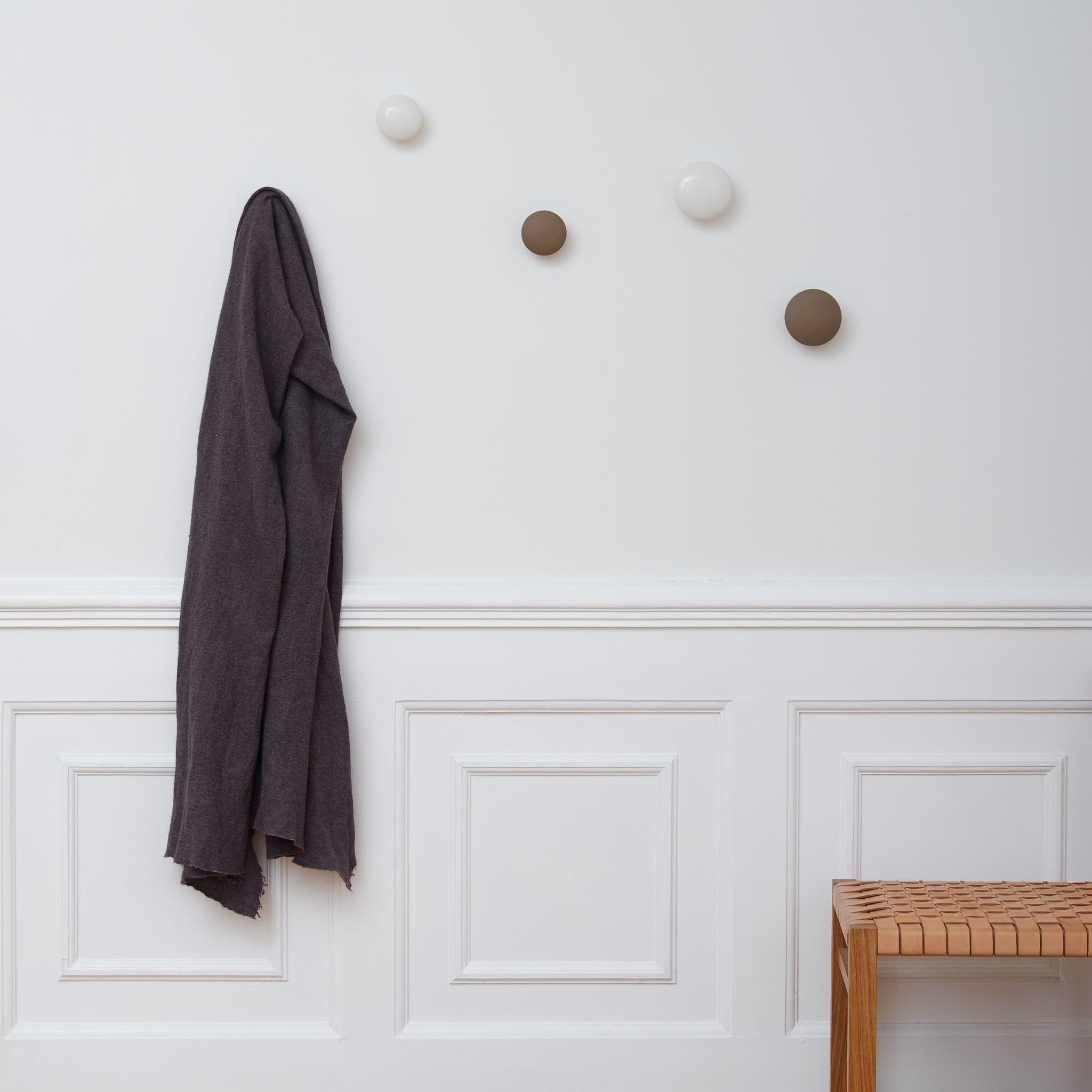 Plain Grey | Møbelknop eller Knage i Porcelæn / Grå Anne Black FINICC