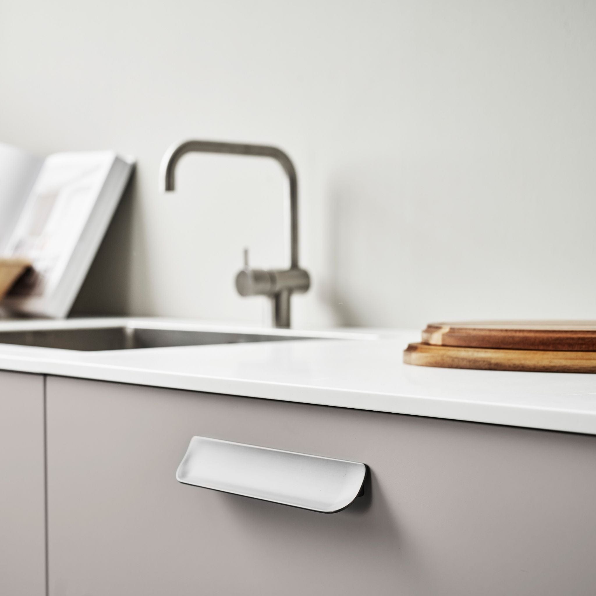 Slope | Greb i Rustfrit Stål Finish Furnipart FINICC