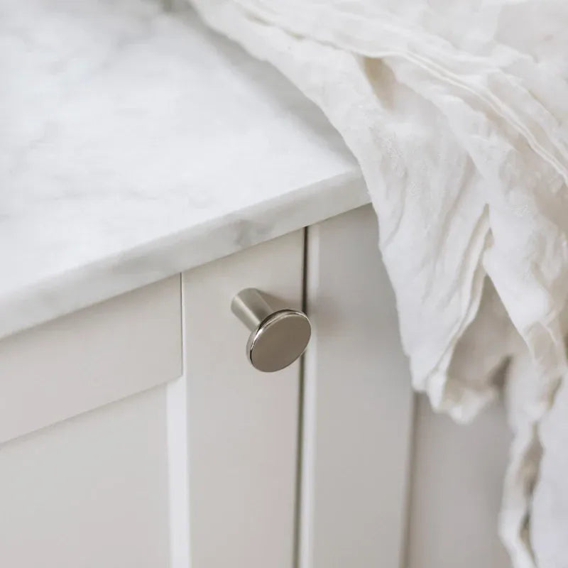 Bob | Knop i Blank Nikkel Ø 28 mm Beslag Design BD-339449-11 FINICC