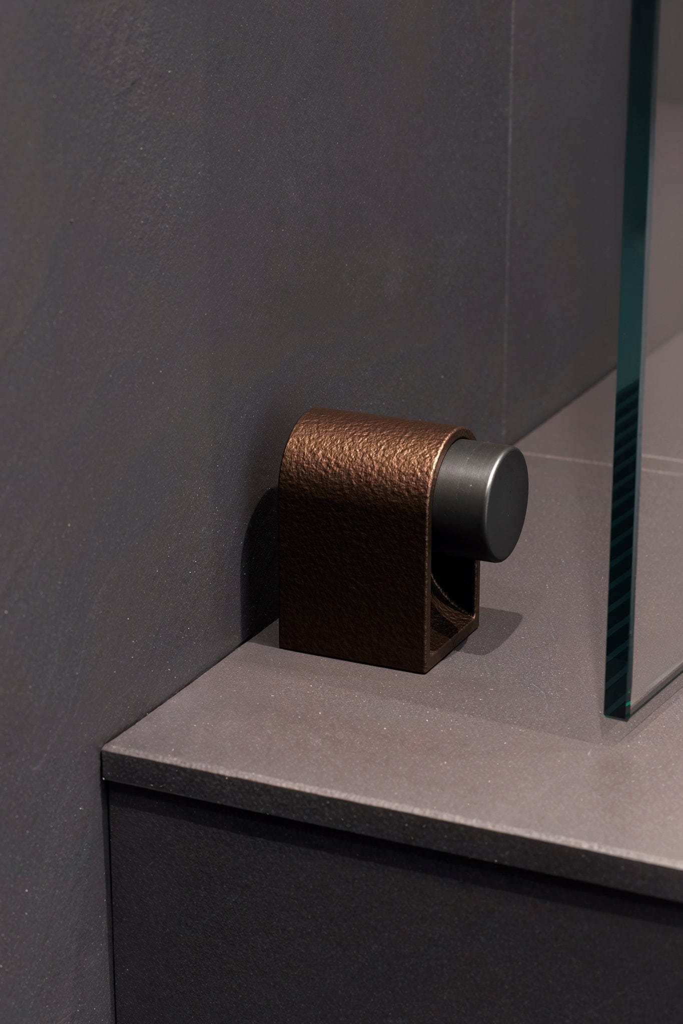 Casey | Dørstopper i Mat Brun H 47 mm x D 50 mm Viefe VF-8016030ZMT41 FINICC