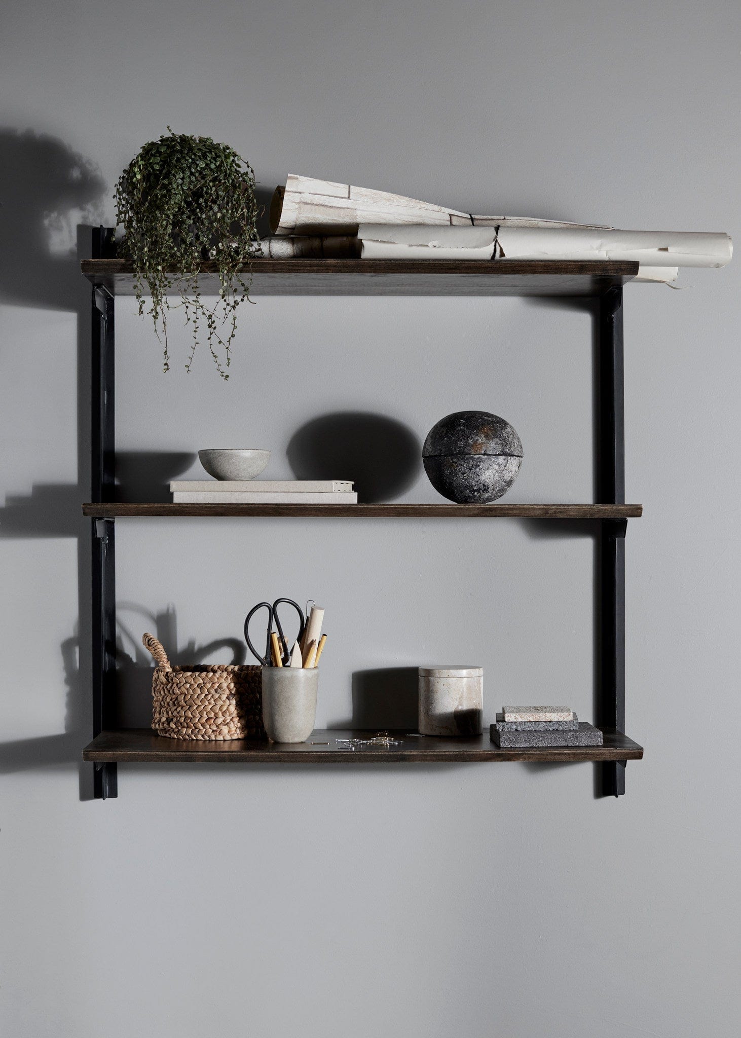 Hanoi | Hylde i Mørk Olie L 90 x B 84 cm Muubs MU-8490002015 FINICC