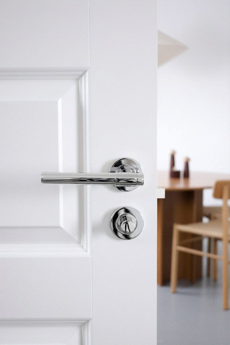 Kingston Plain | Dørhåndtag i Blank Nikkel Alexander & Wilks AW241PNPVD-SET FINICC