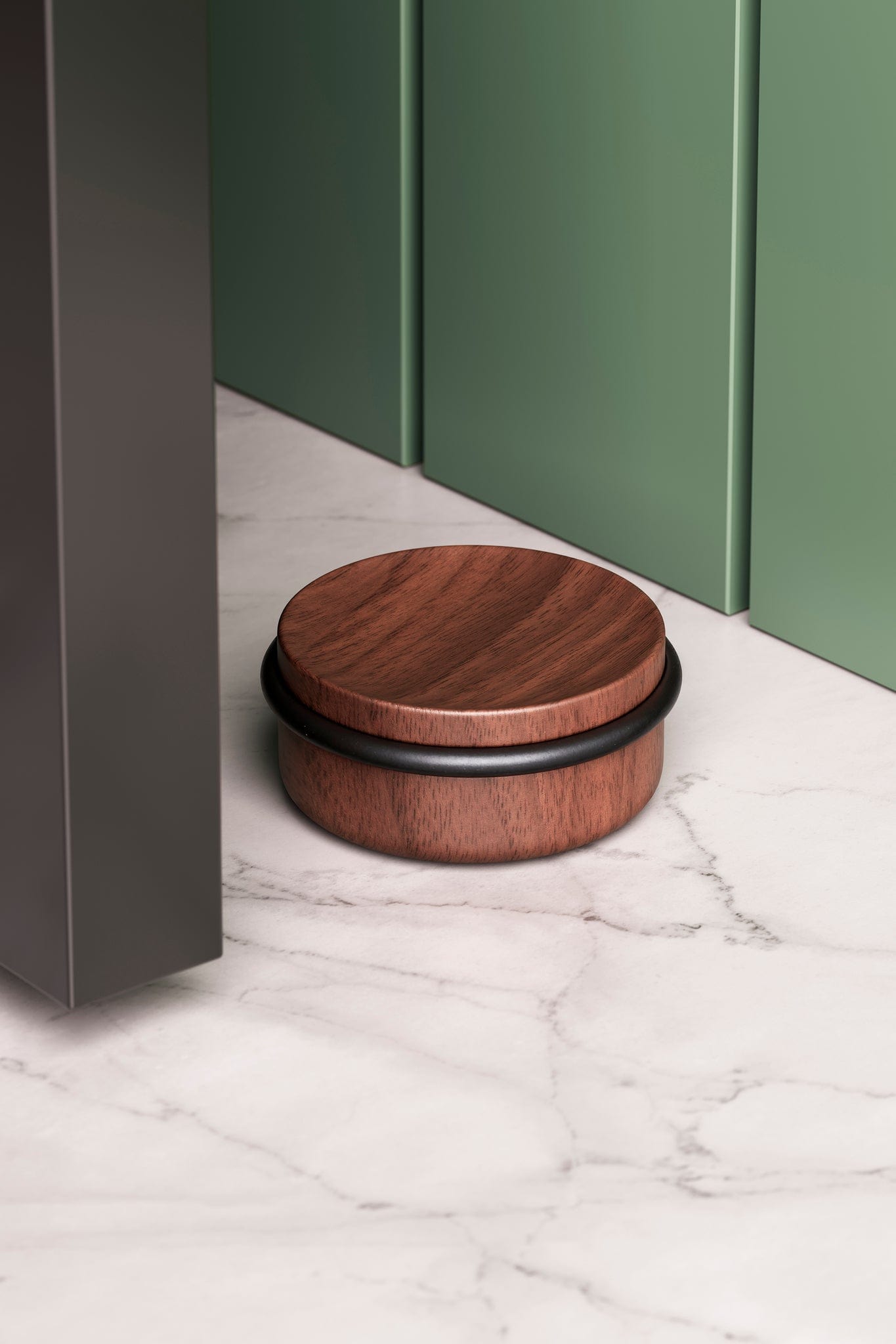 Luv Wood | Dørstopper i Lakeret Valnød Ø 71 mm x H 30 mm Viefe VF-8018065W17 FINICC