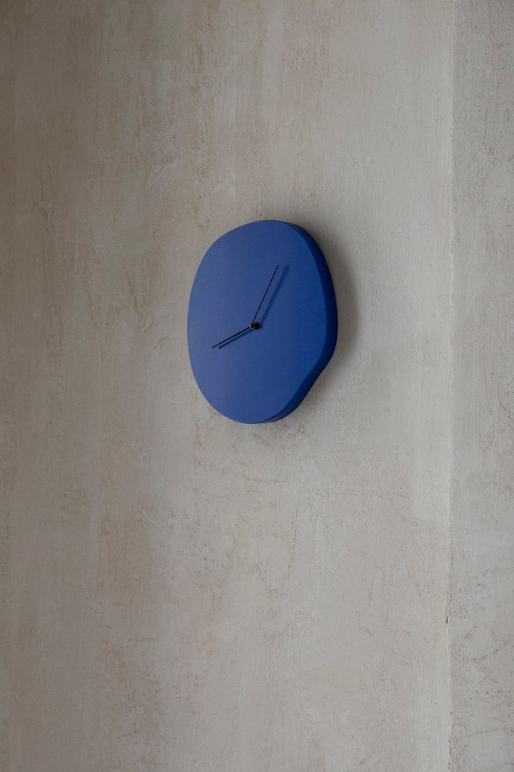 Melt | Vægur i Blå L 330 mm x B 280 mm ferm LIVING FL-1104266417 FINICC